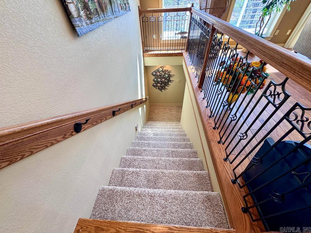 HAMILTON HILLS - Residential