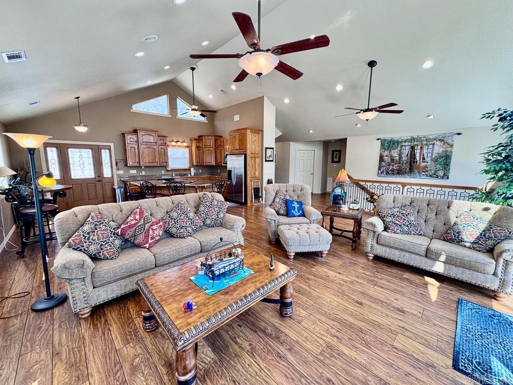 HAMILTON HILLS - Residential