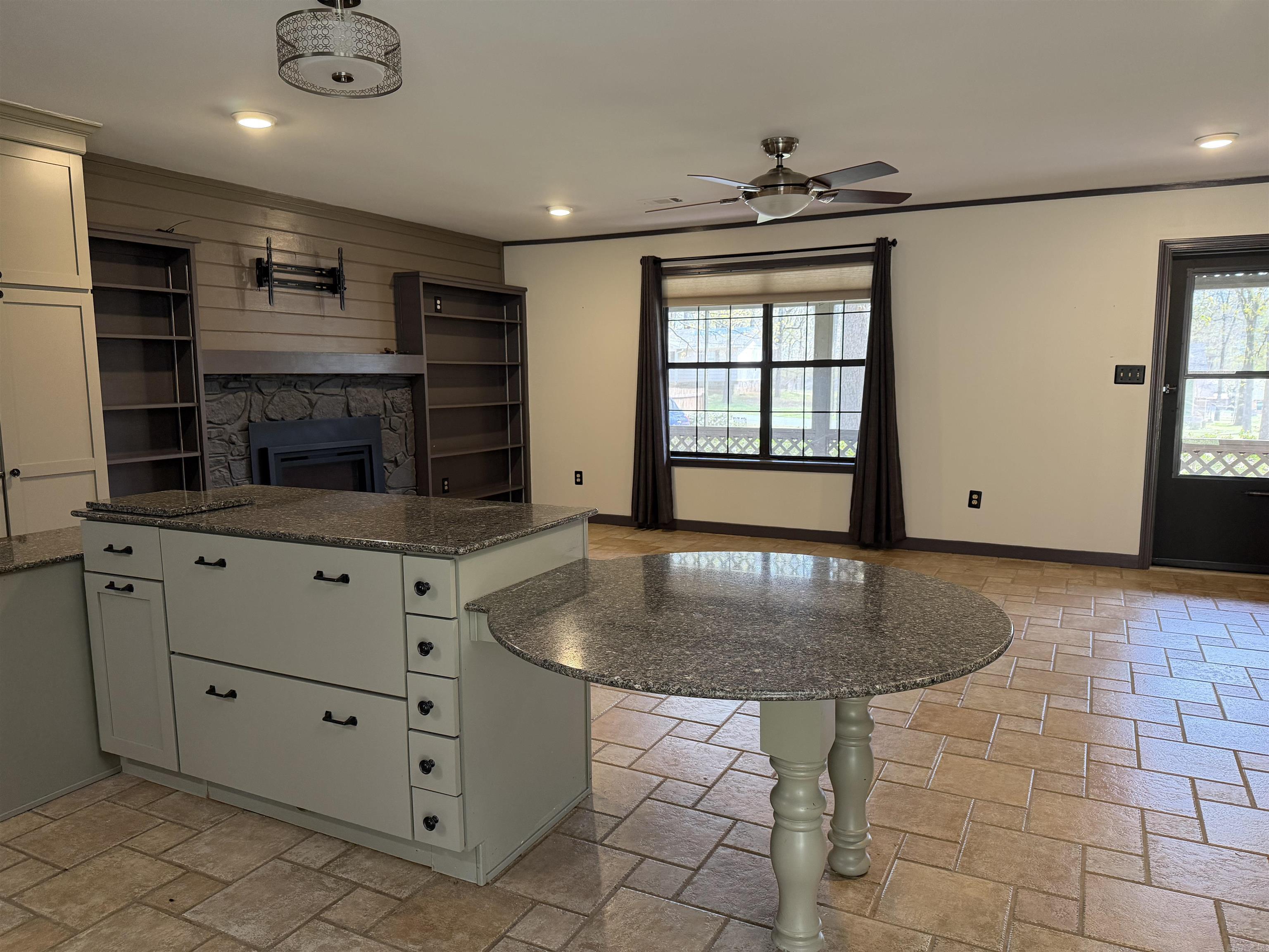 FORREST ACRES OVERLOOK - Residential