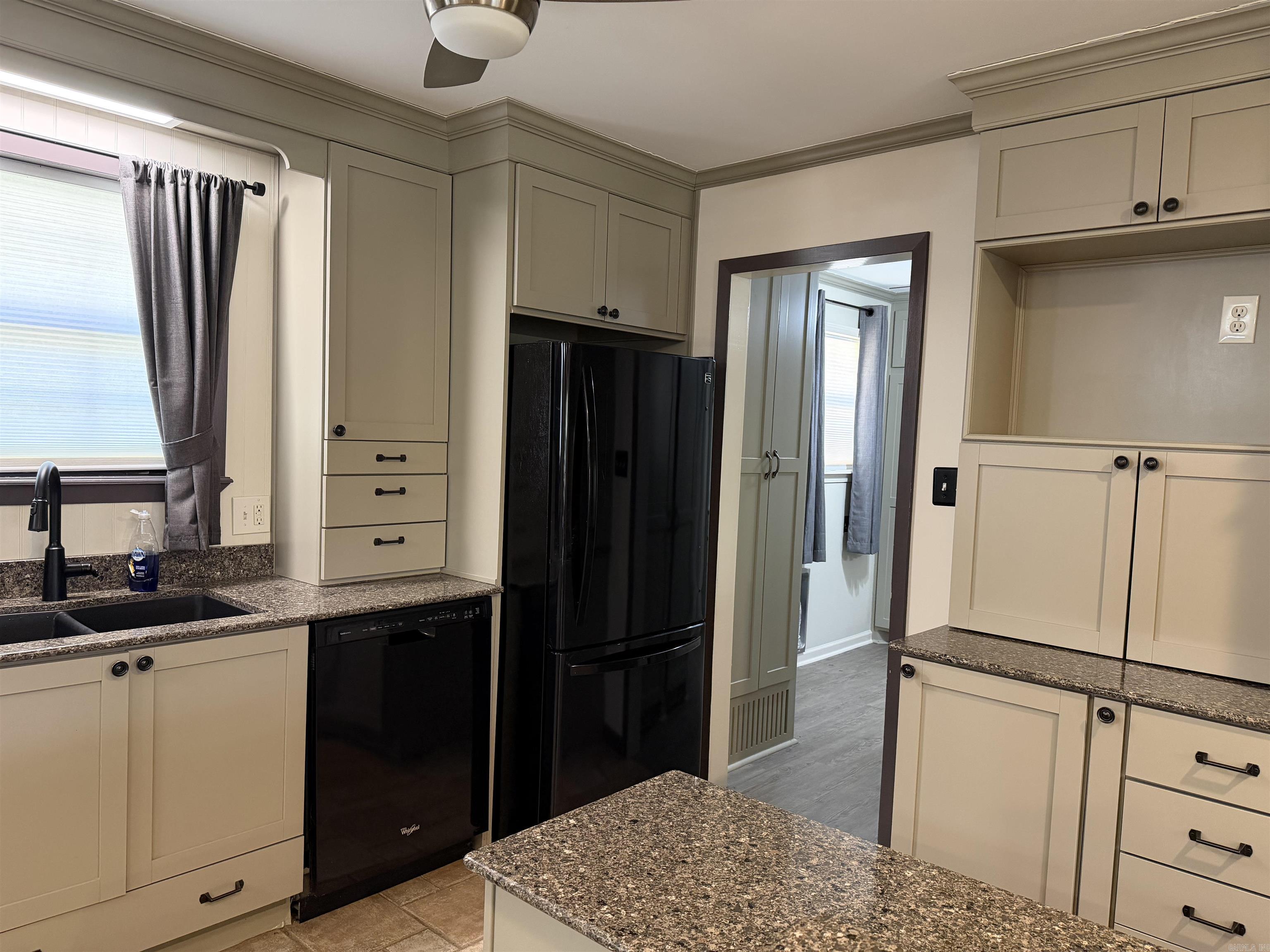 FORREST ACRES OVERLOOK - Residential