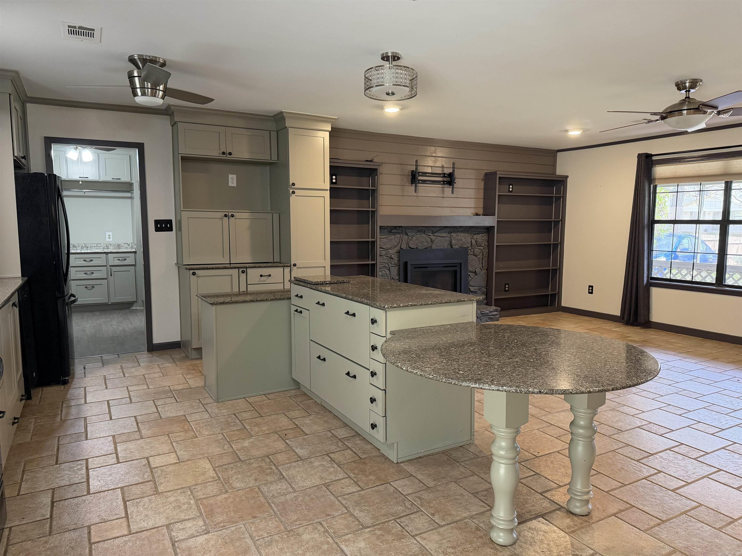 FORREST ACRES OVERLOOK - Residential