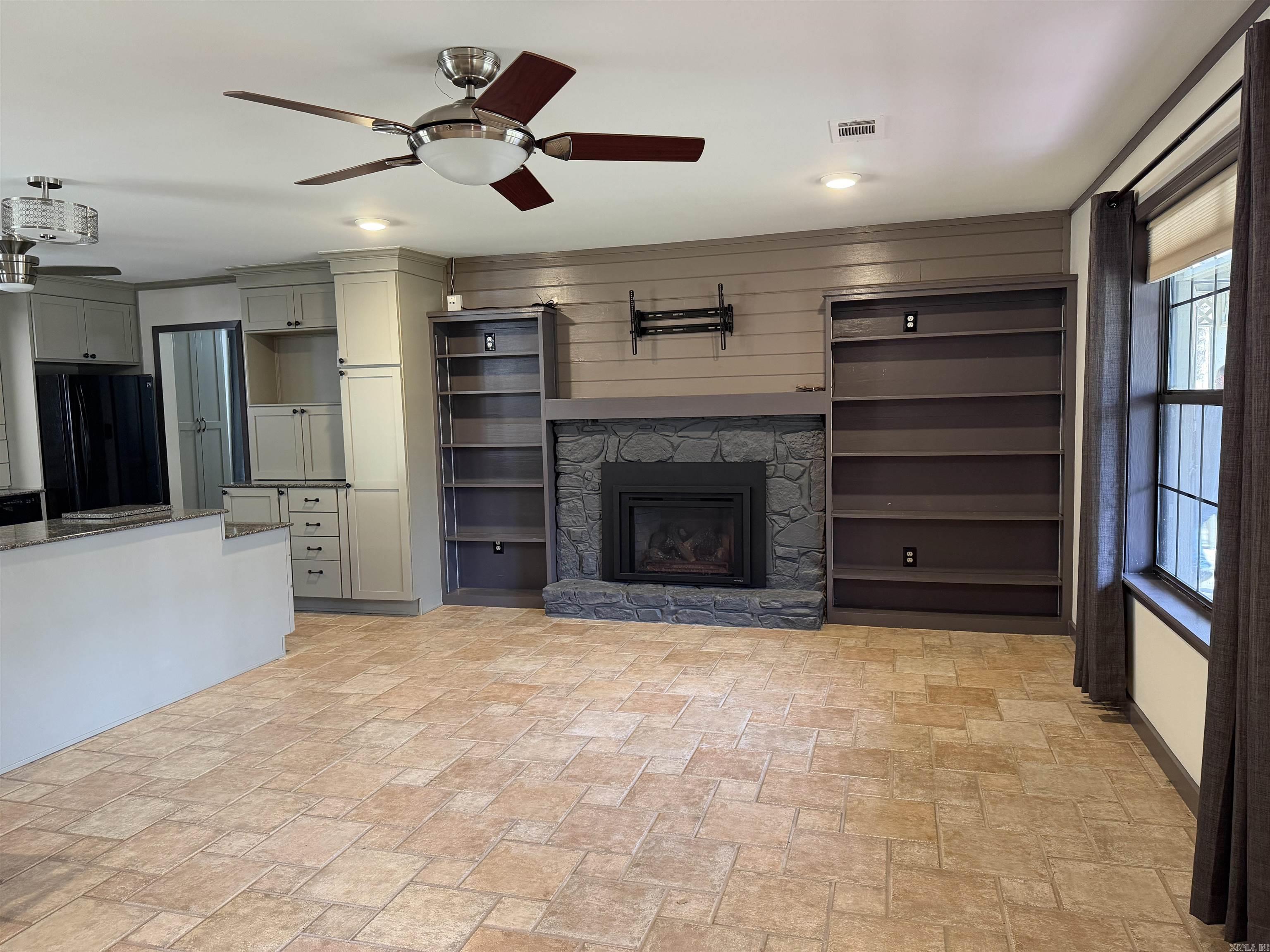 FORREST ACRES OVERLOOK - Residential