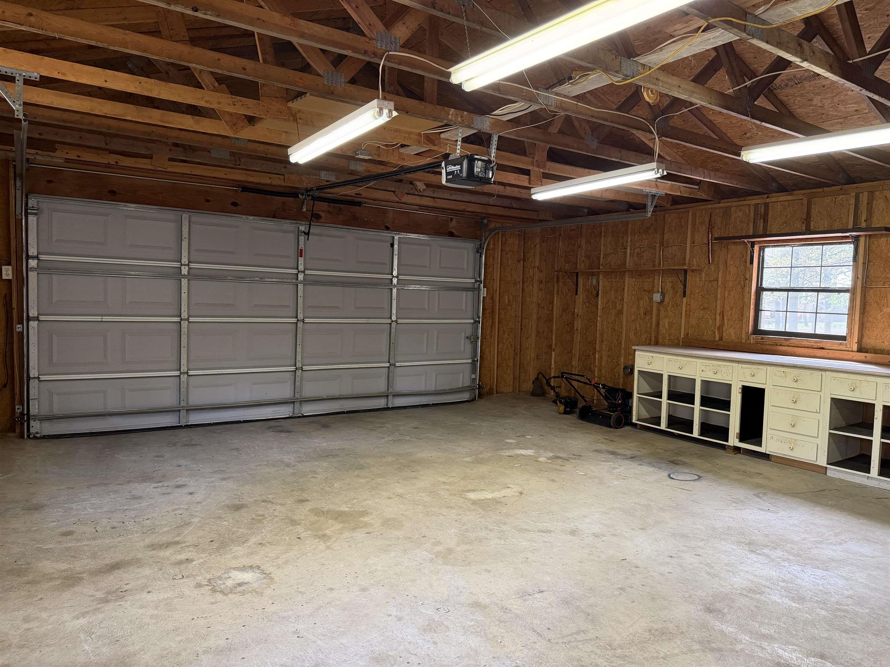 FORREST ACRES OVERLOOK - Residential