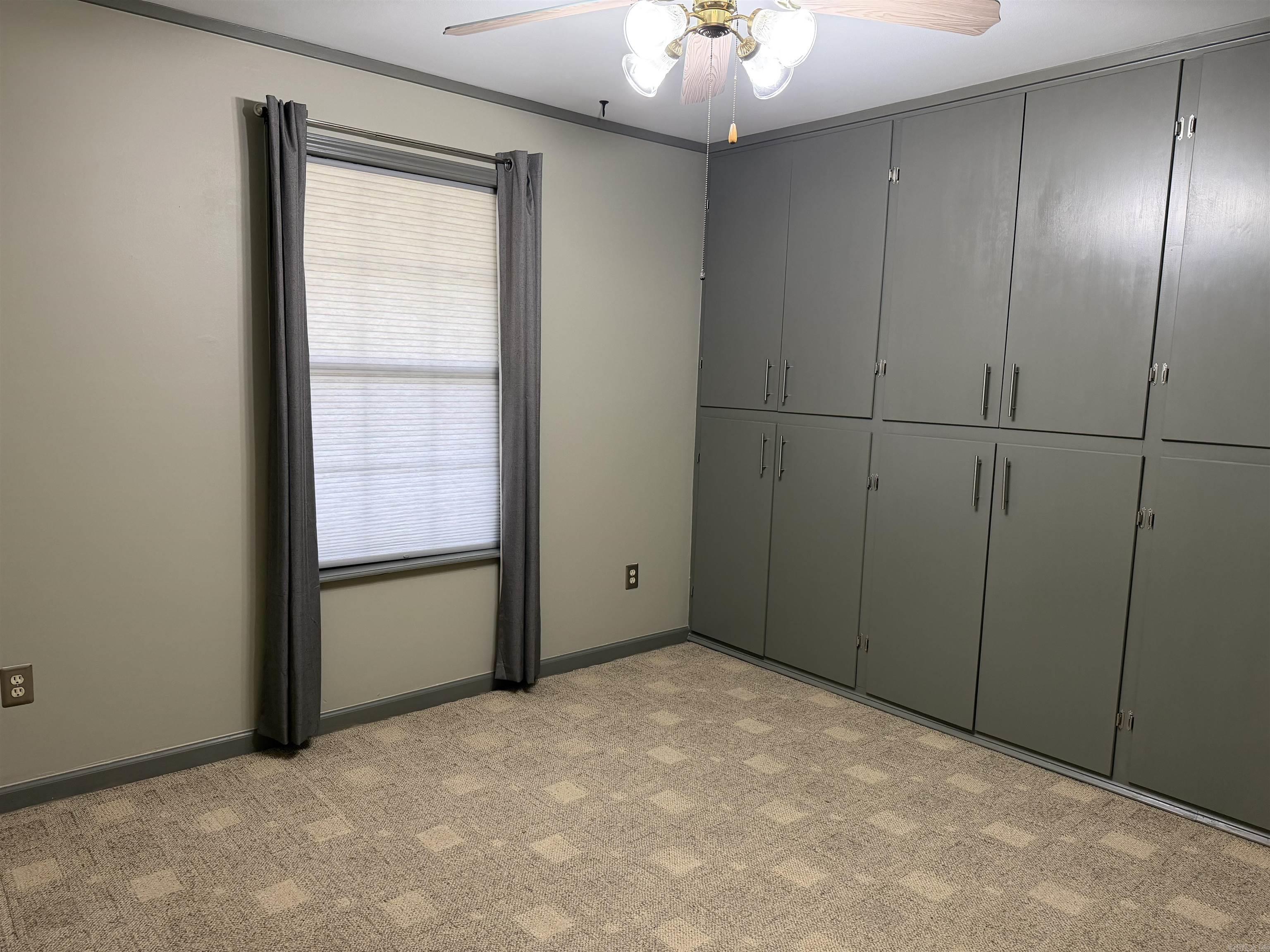 FORREST ACRES OVERLOOK - Residential