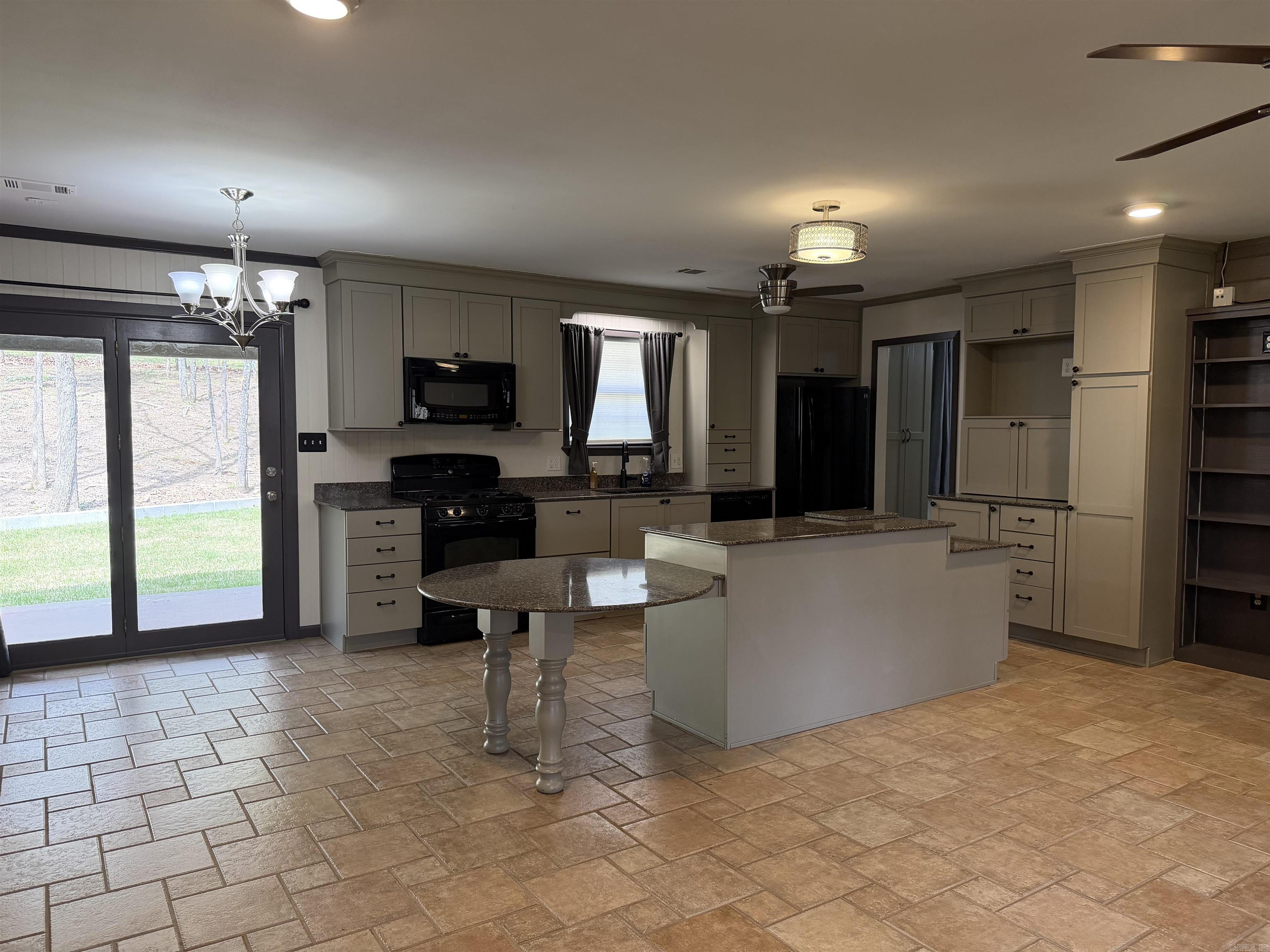 FORREST ACRES OVERLOOK - Residential