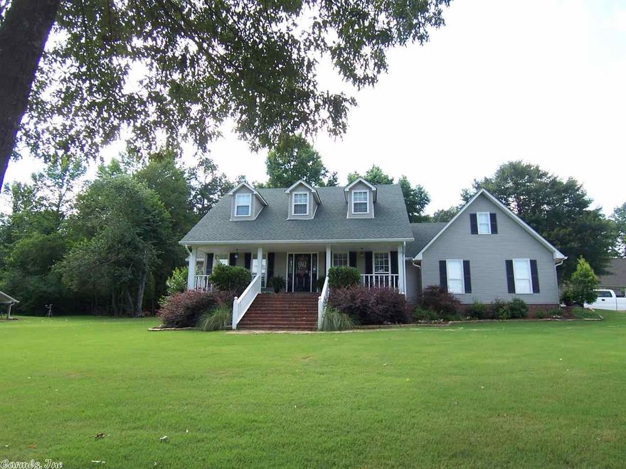 Perfect setting, gorgeous home! This 4 bdrm plus an office on acreage beauty will wow you from the time u drive up! Real hardwood floors, entry, great room and office, vaulted great room & kitchen ceiling, pan ceilings in bedrooms, all wrapped up in perfect order! Roomy kitchen features stained oak cabinets, tile countertops and trim and pantry. Lots of extra parking and an awesome 24x30 shop for toys/ boats/cars and also has attic storage. Extremely well taken care of home! Hurry and make this your home!