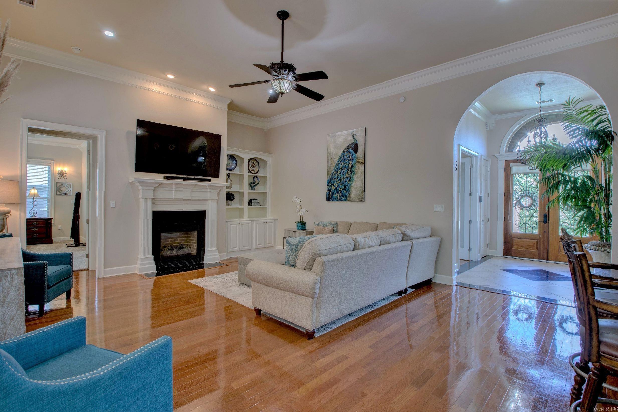 CHENAL VALLEY EPERNAY PLACE - Residential