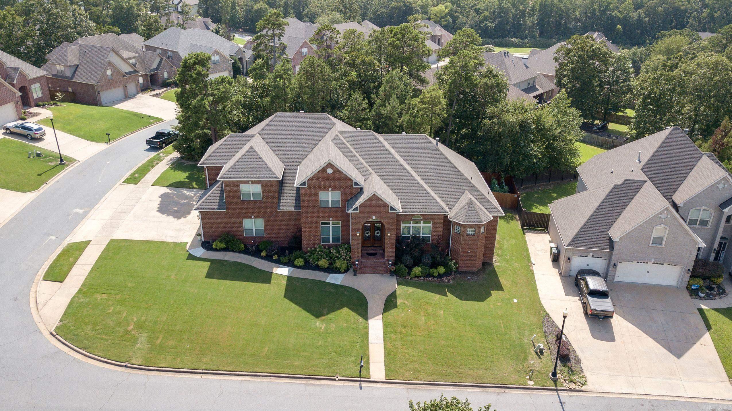 CHENAL VALLEY EPERNAY PLACE - Residential