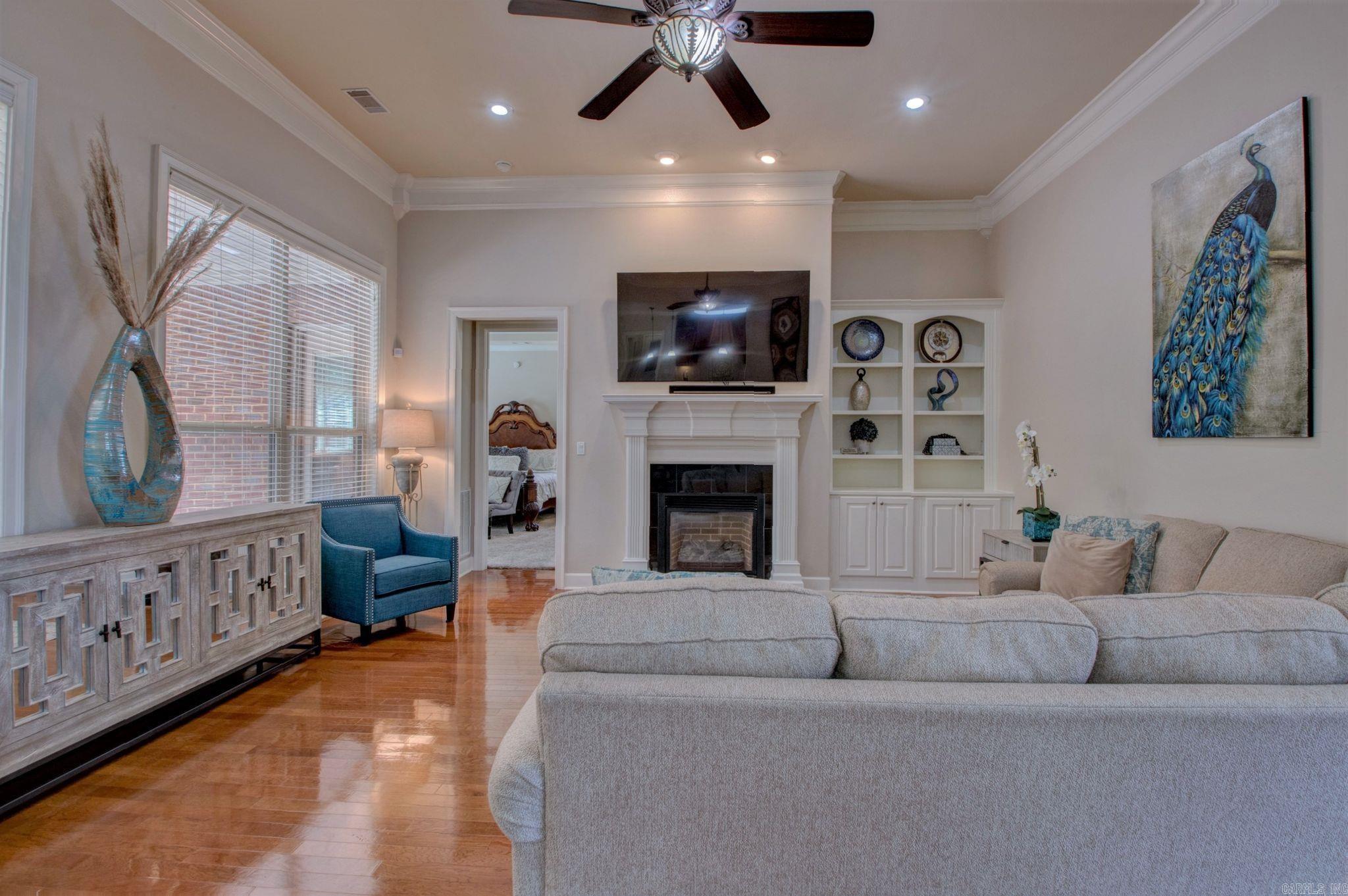 CHENAL VALLEY EPERNAY PLACE - Residential