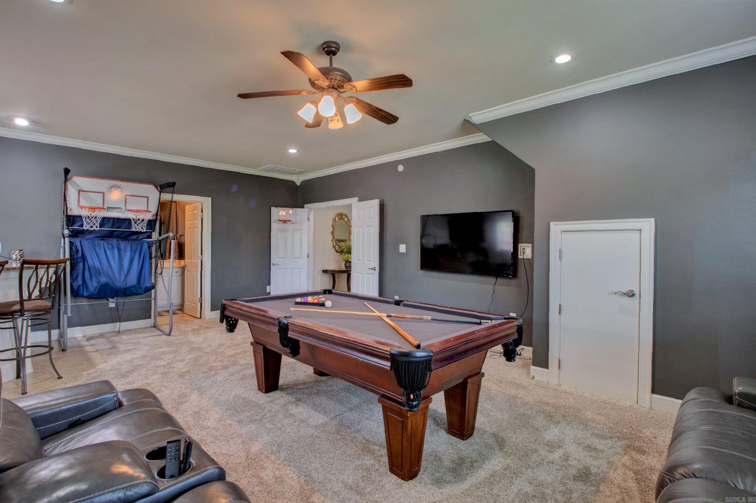 CHENAL VALLEY EPERNAY PLACE - Residential