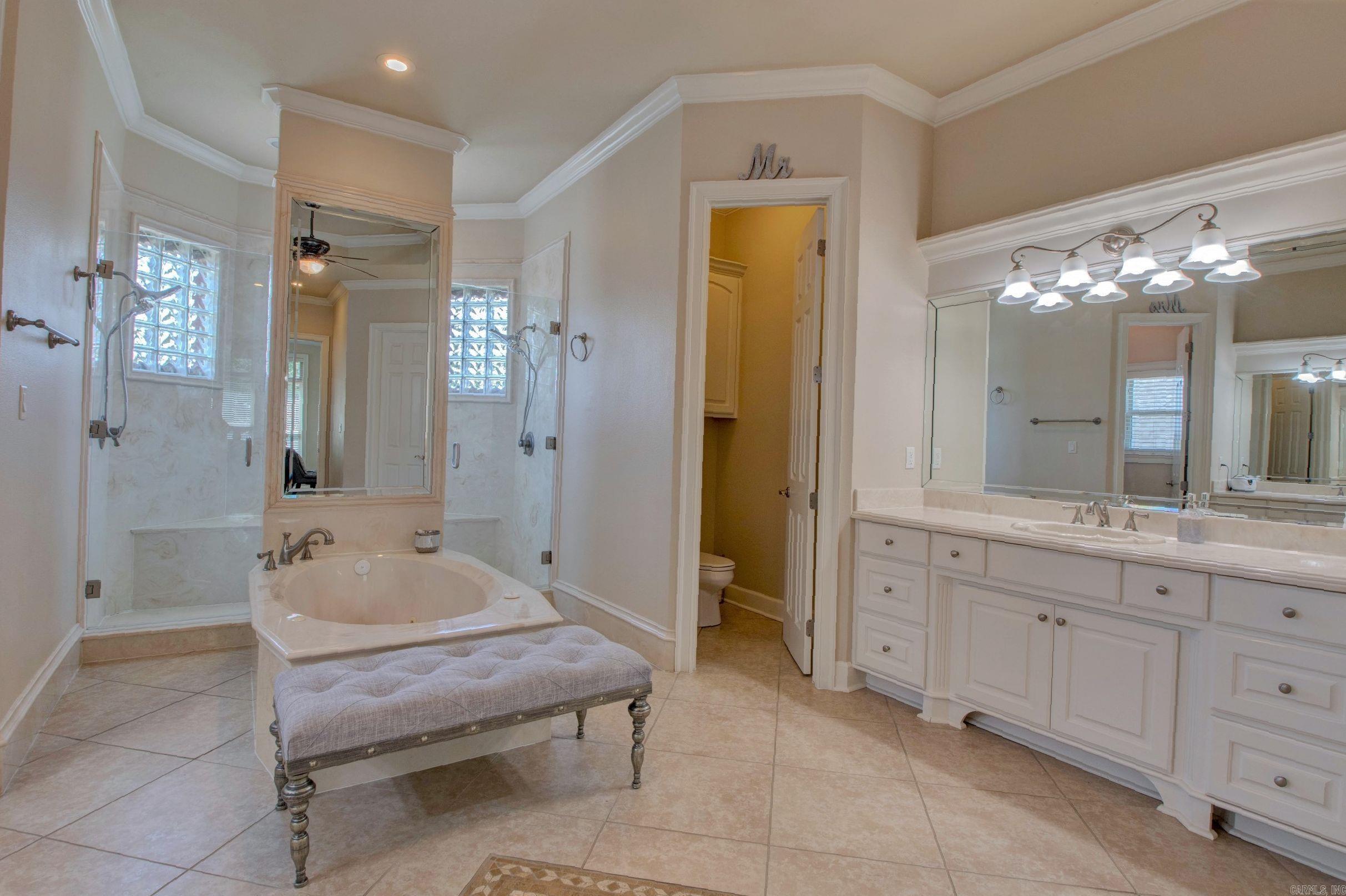 CHENAL VALLEY EPERNAY PLACE - Residential