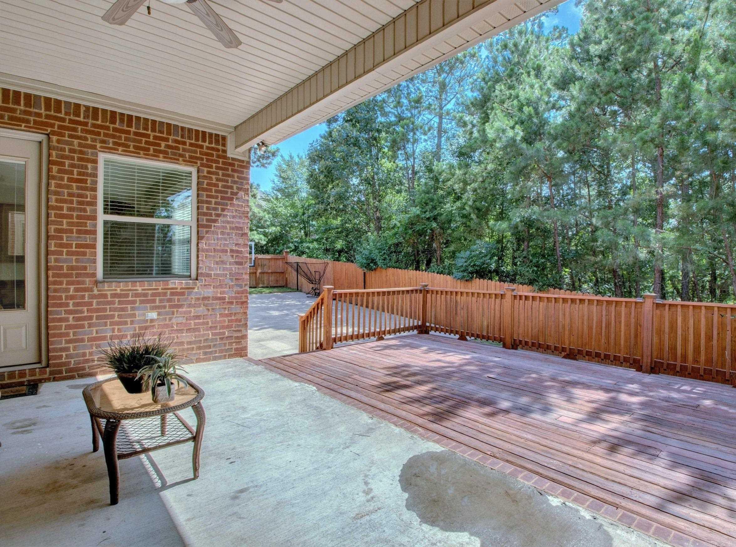 CHENAL VALLEY EPERNAY PLACE - Residential