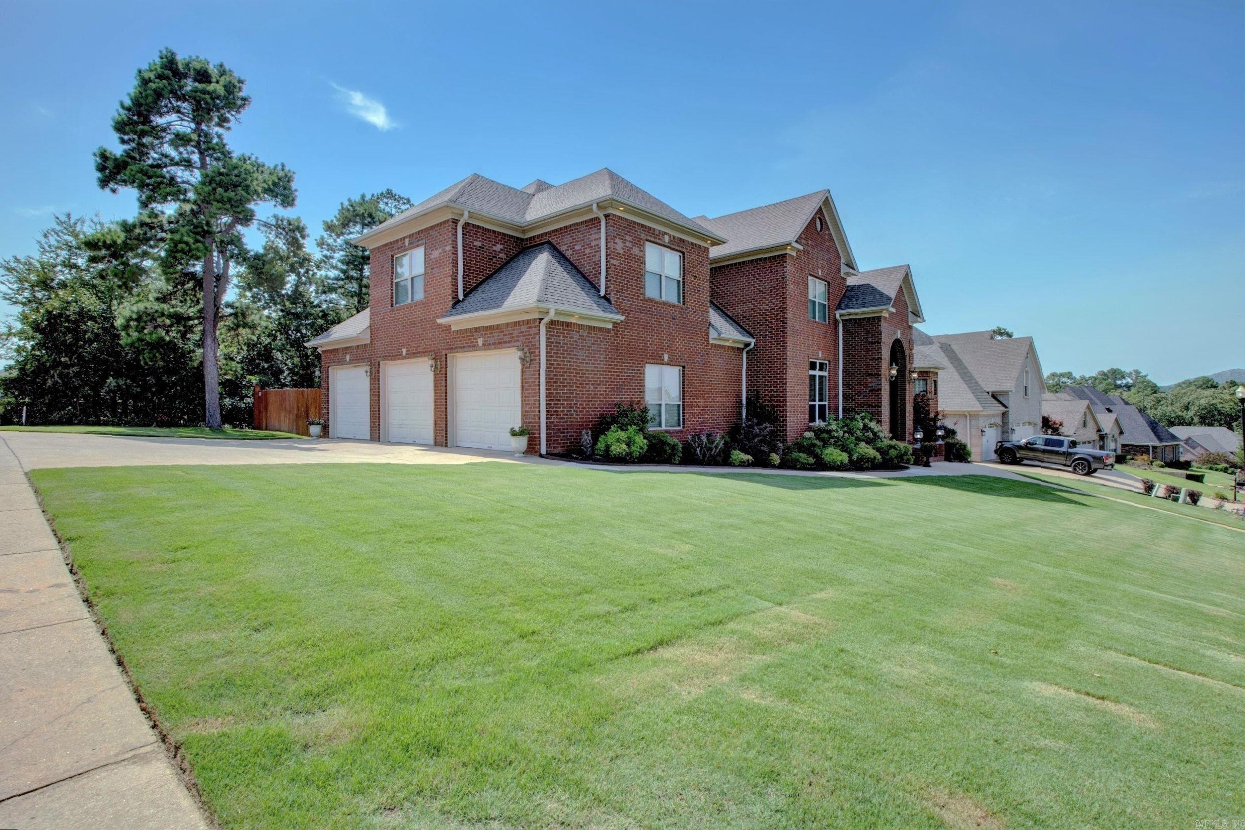 CHENAL VALLEY EPERNAY PLACE - Residential