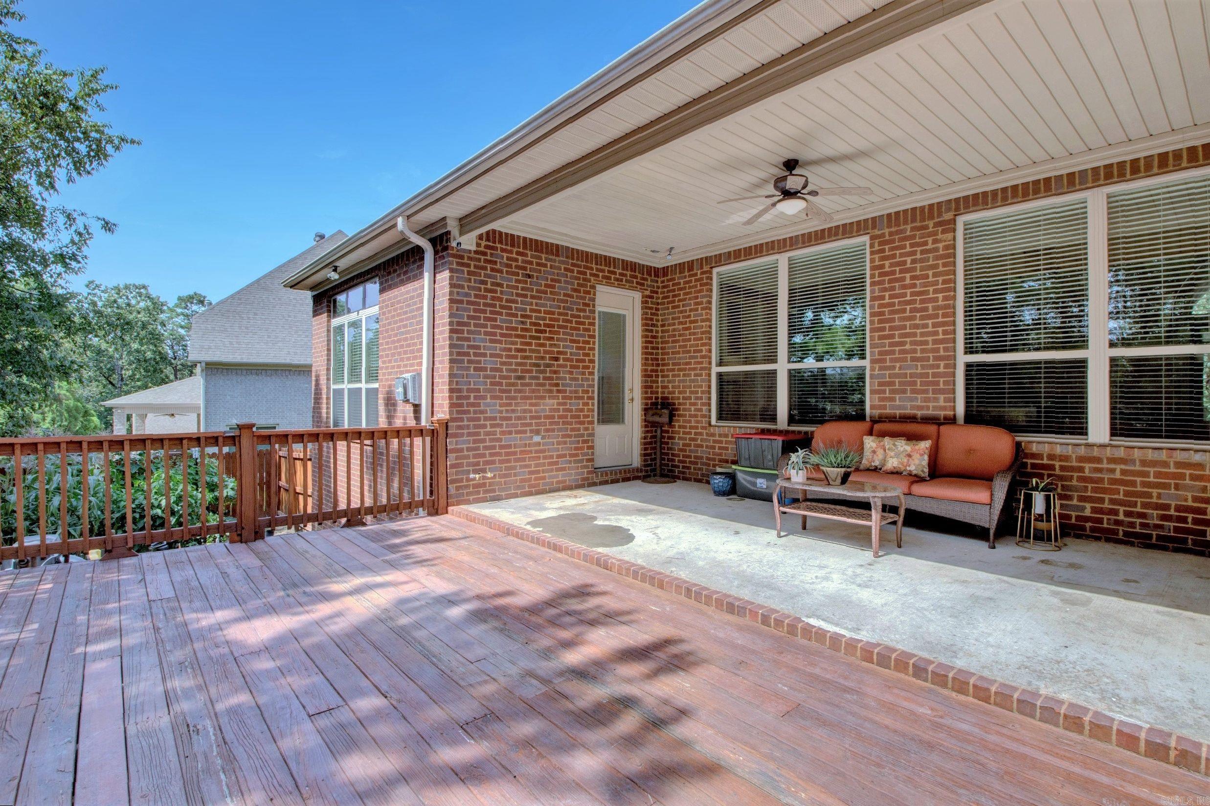 CHENAL VALLEY EPERNAY PLACE - Residential