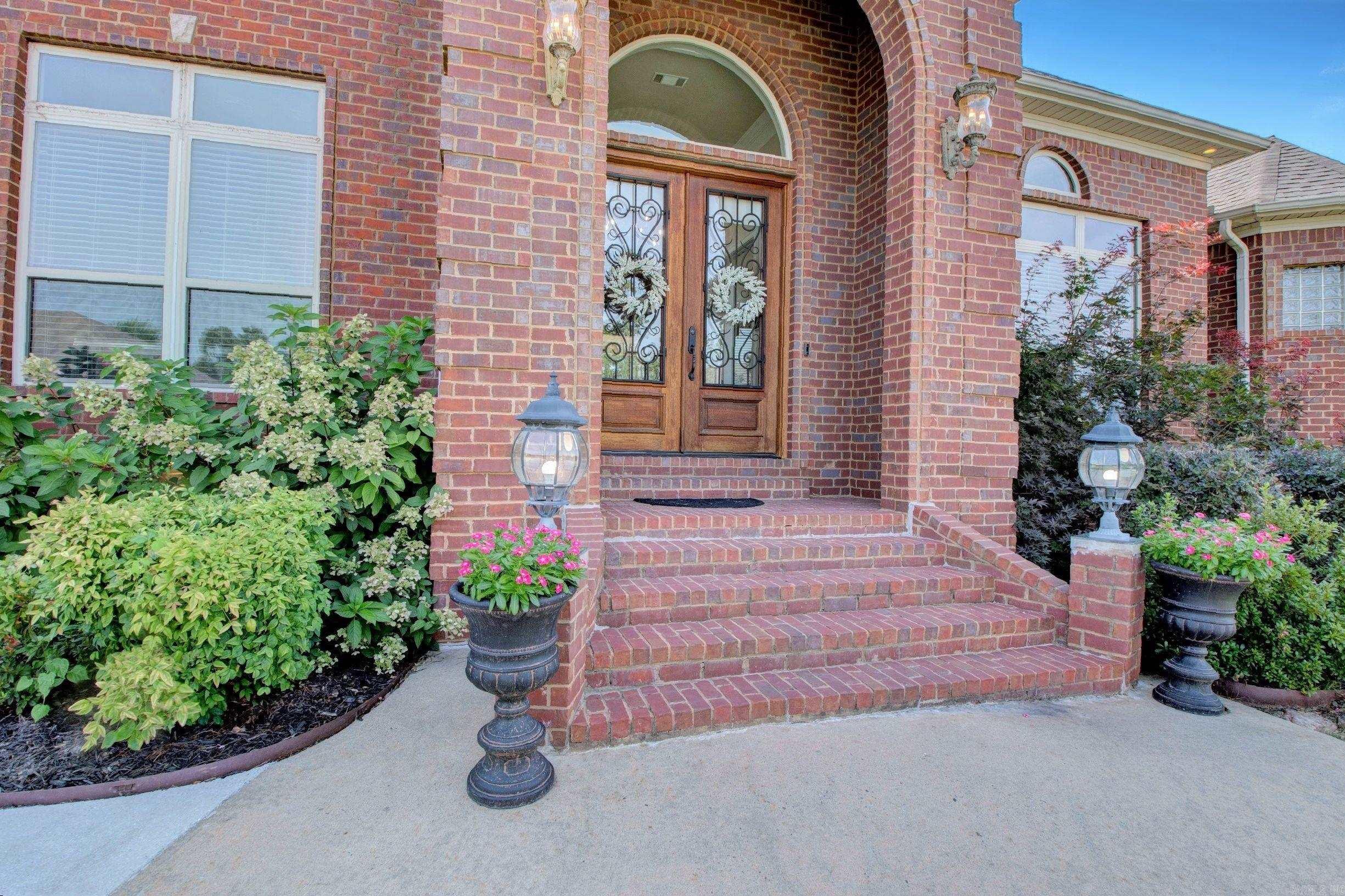 CHENAL VALLEY EPERNAY PLACE - Residential