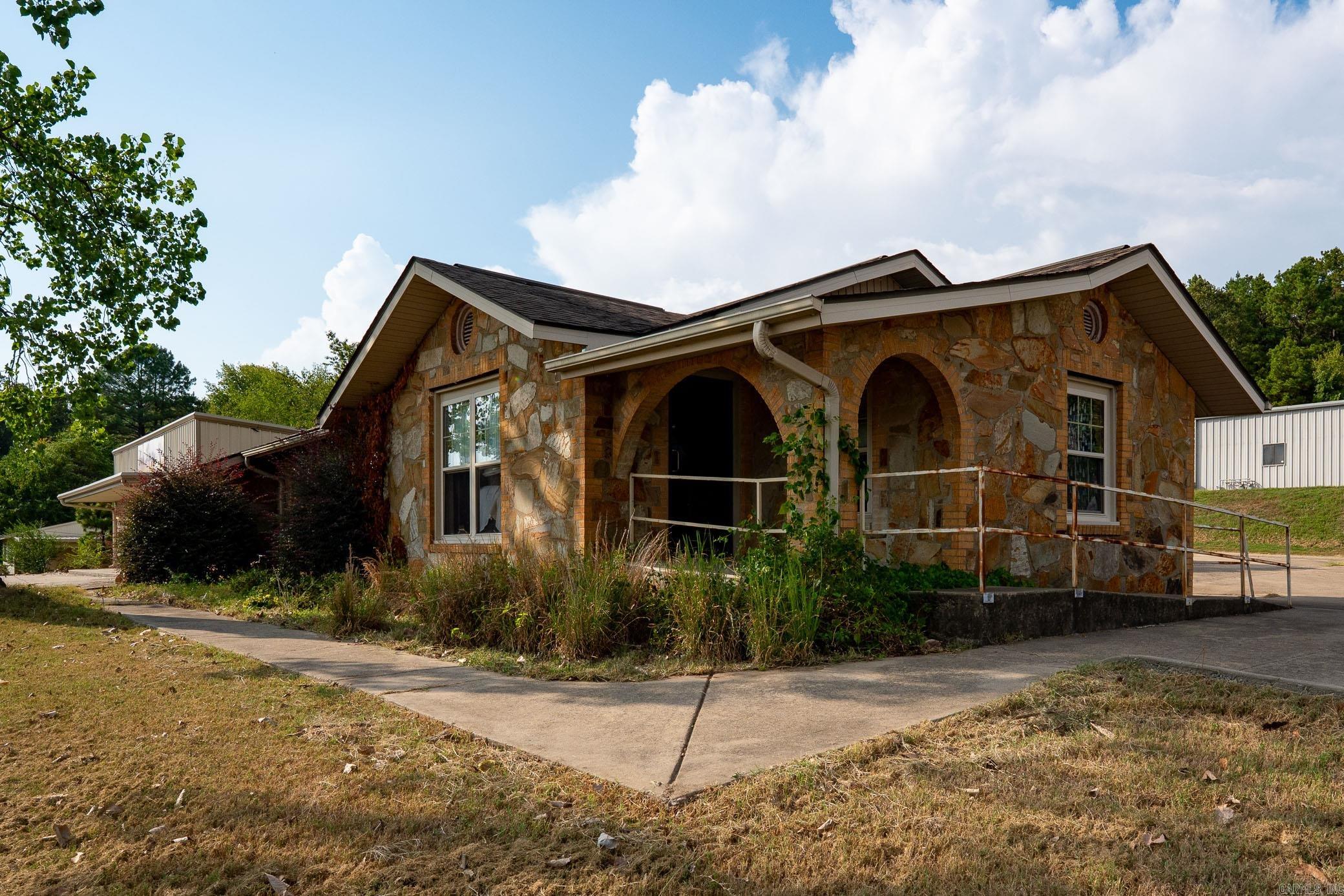 Glenwood - Commercial Sale