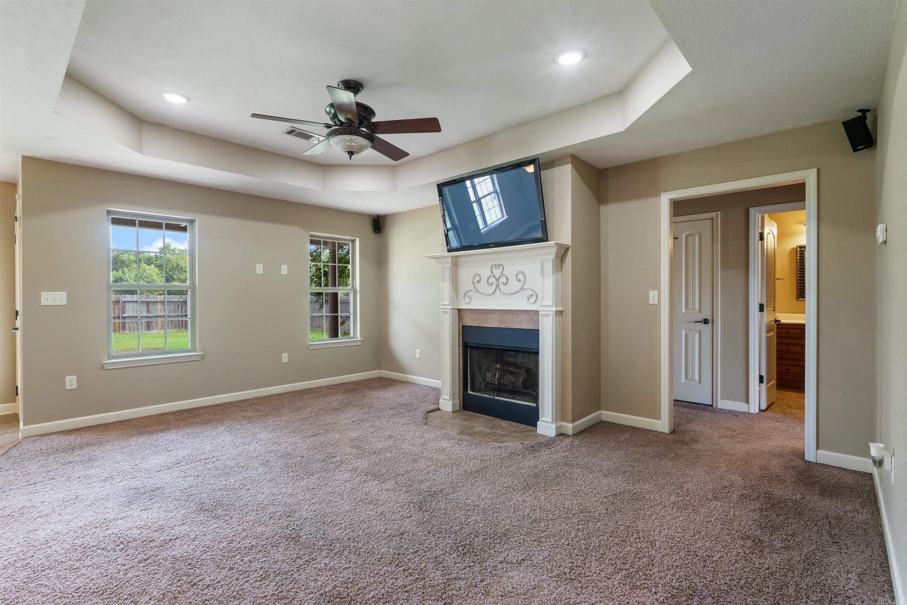 JEWELS ESTATES - Residential