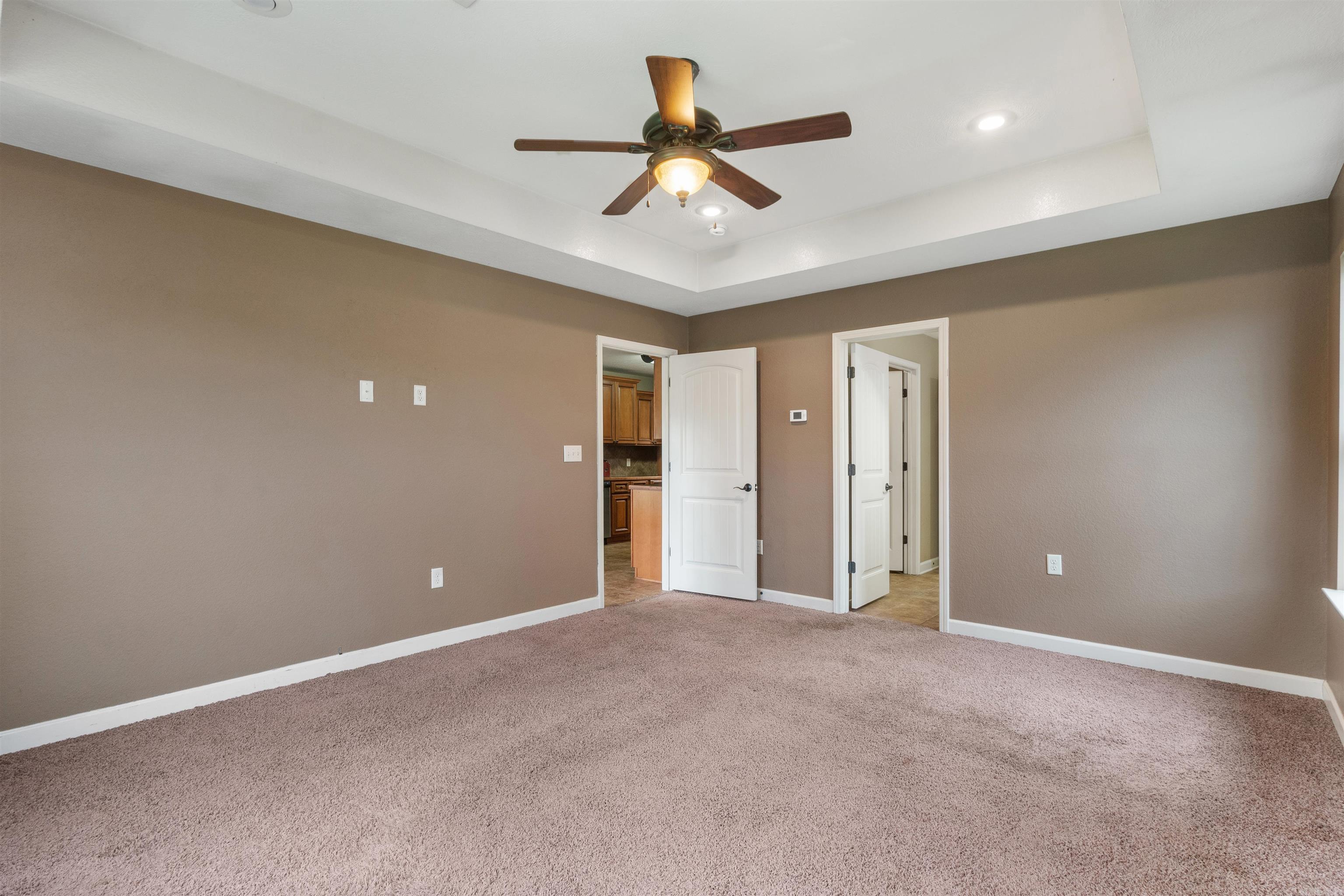 JEWELS ESTATES - Residential