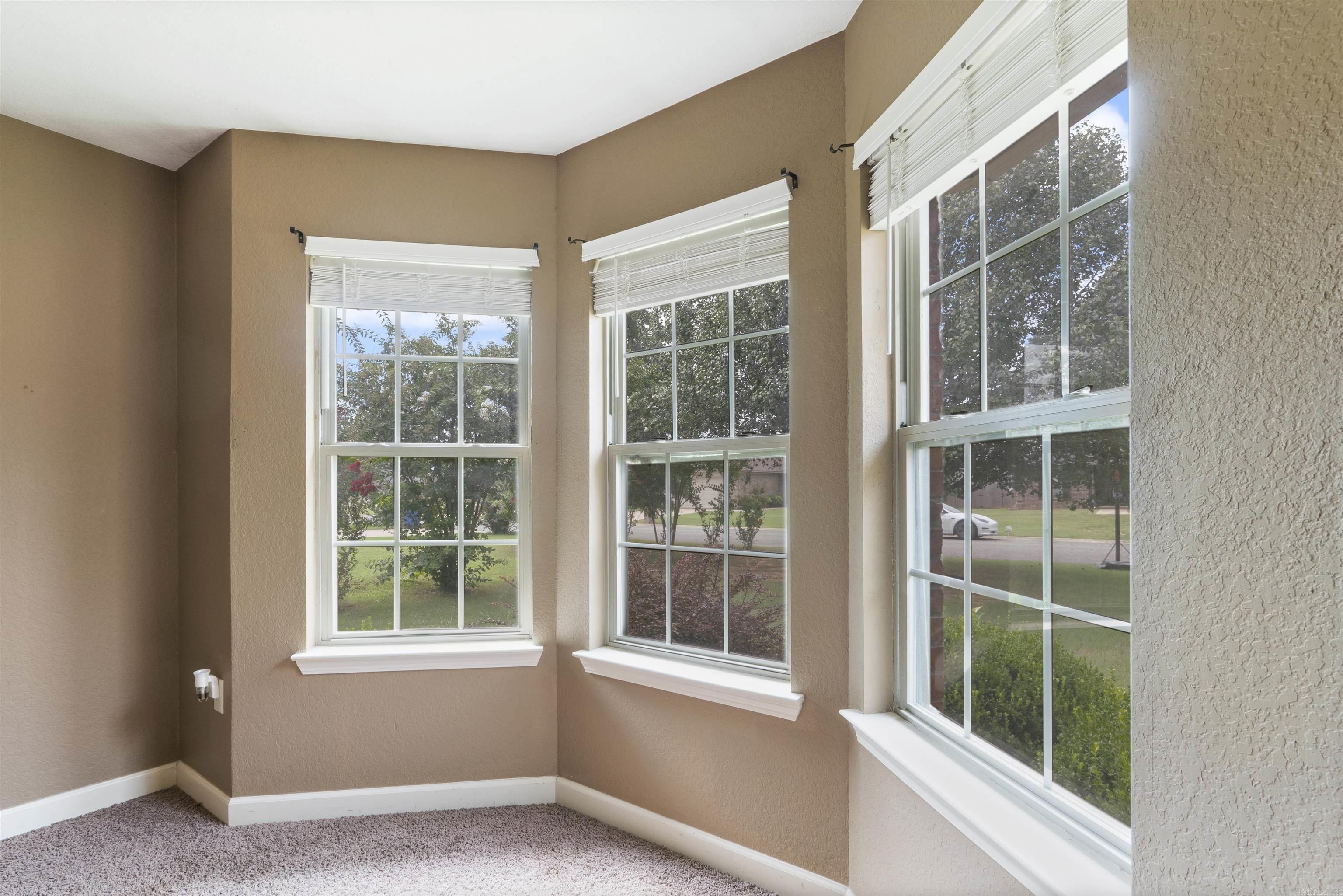 JEWELS ESTATES - Residential