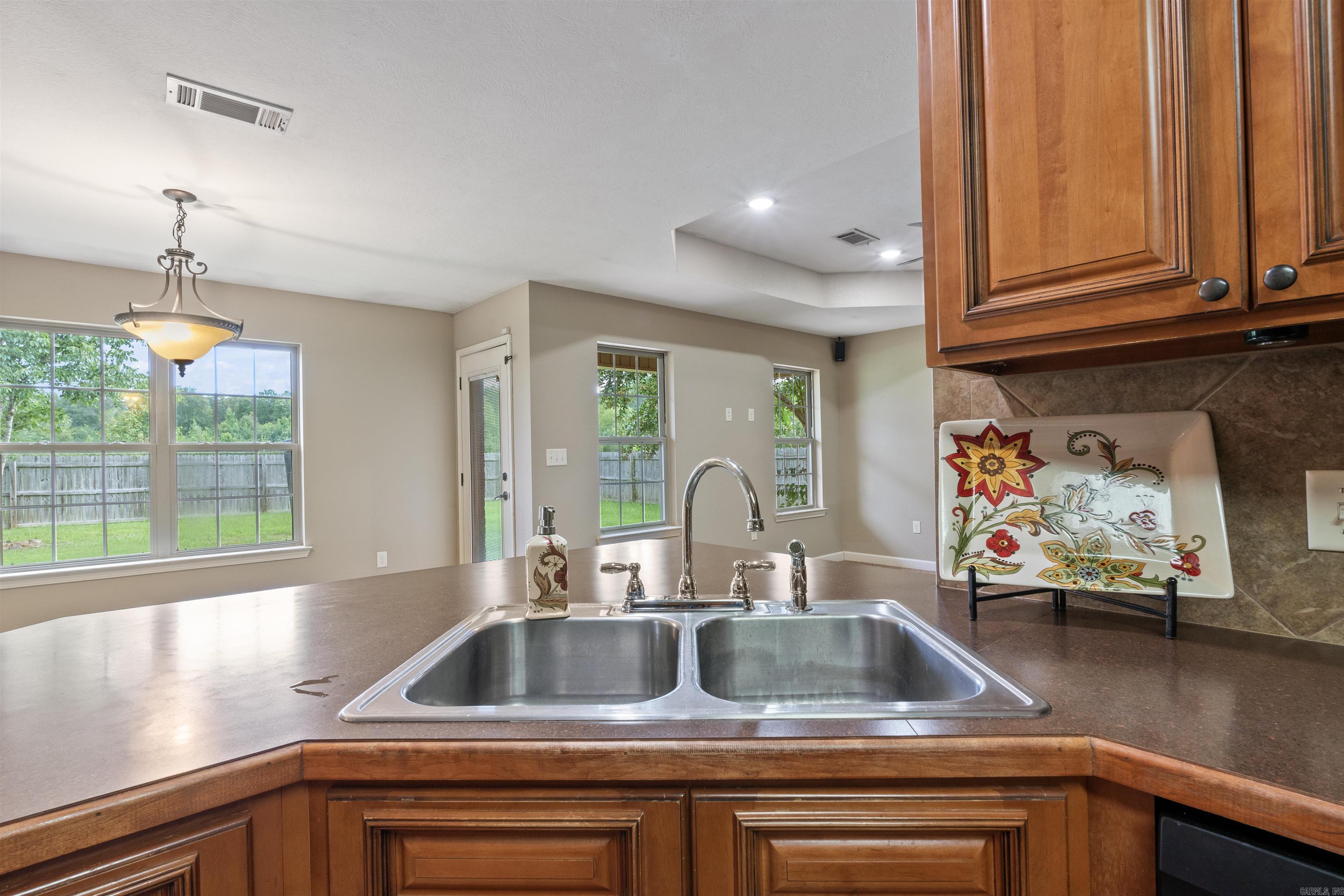 JEWELS ESTATES - Residential