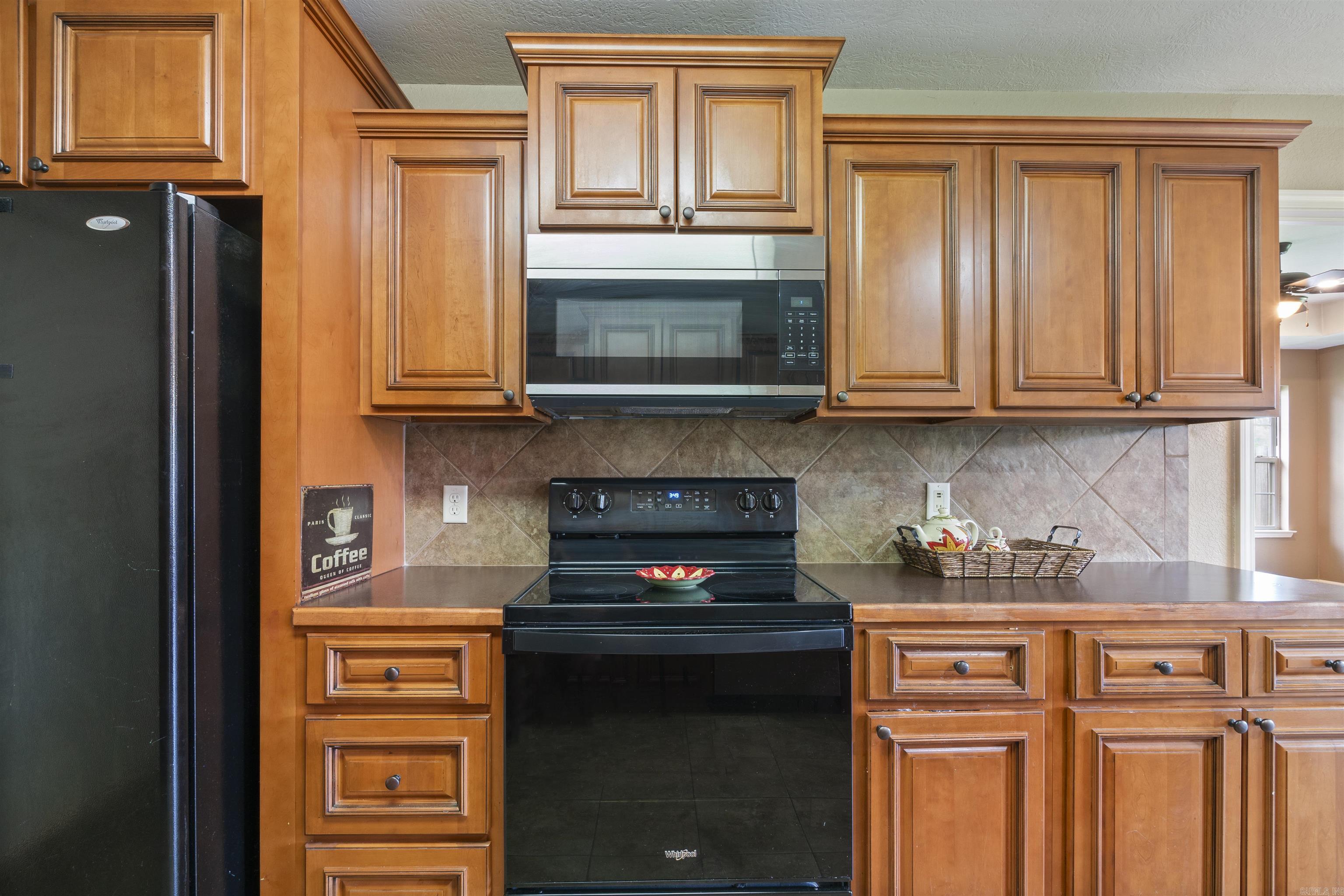 JEWELS ESTATES - Residential