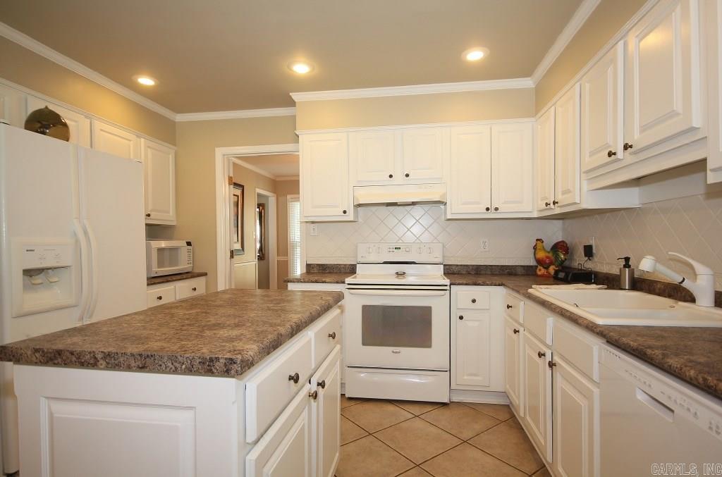 PEBBLE BEACH PARK - Residential