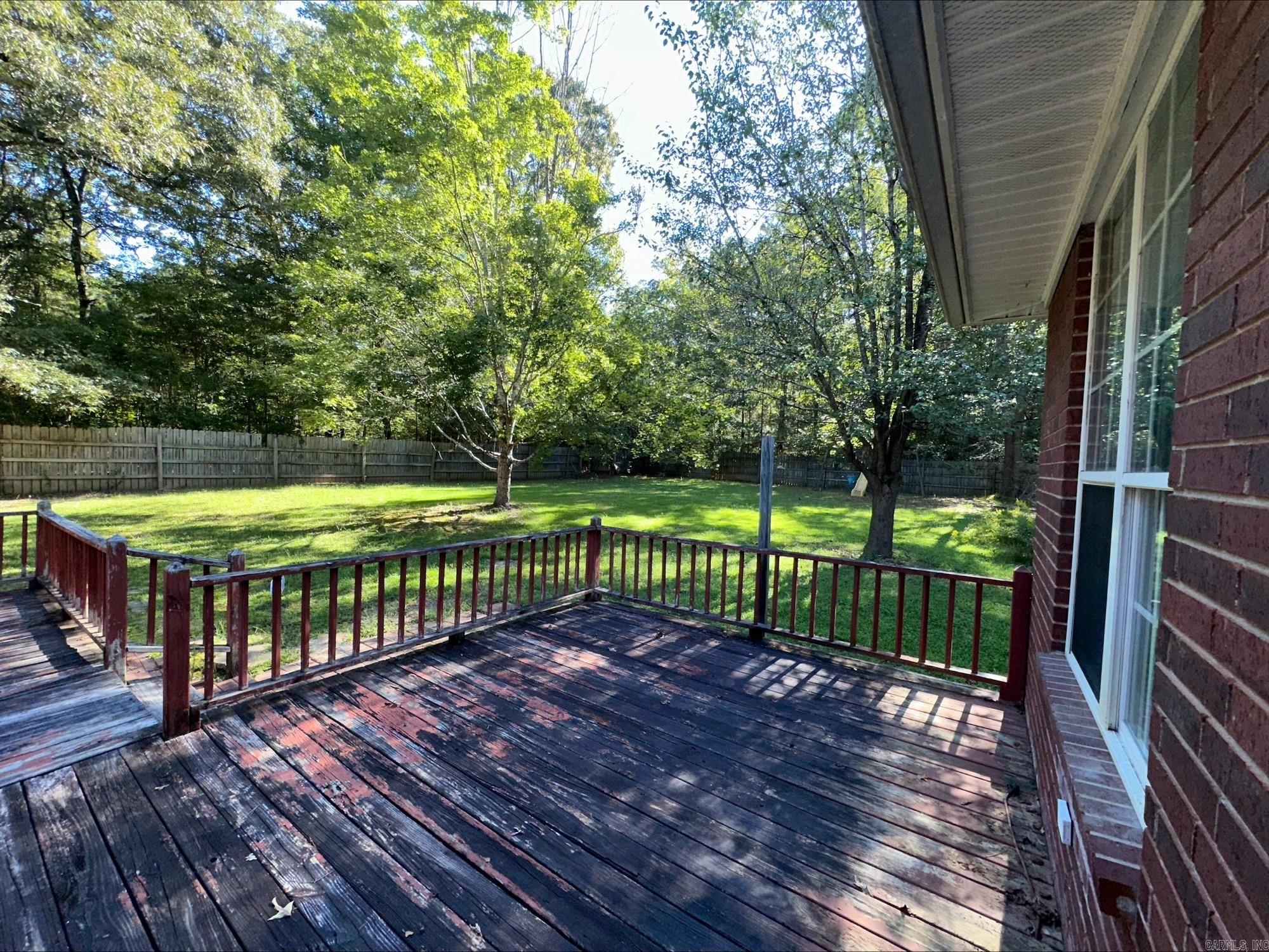 LAKEWOOD ESTATES - Residential