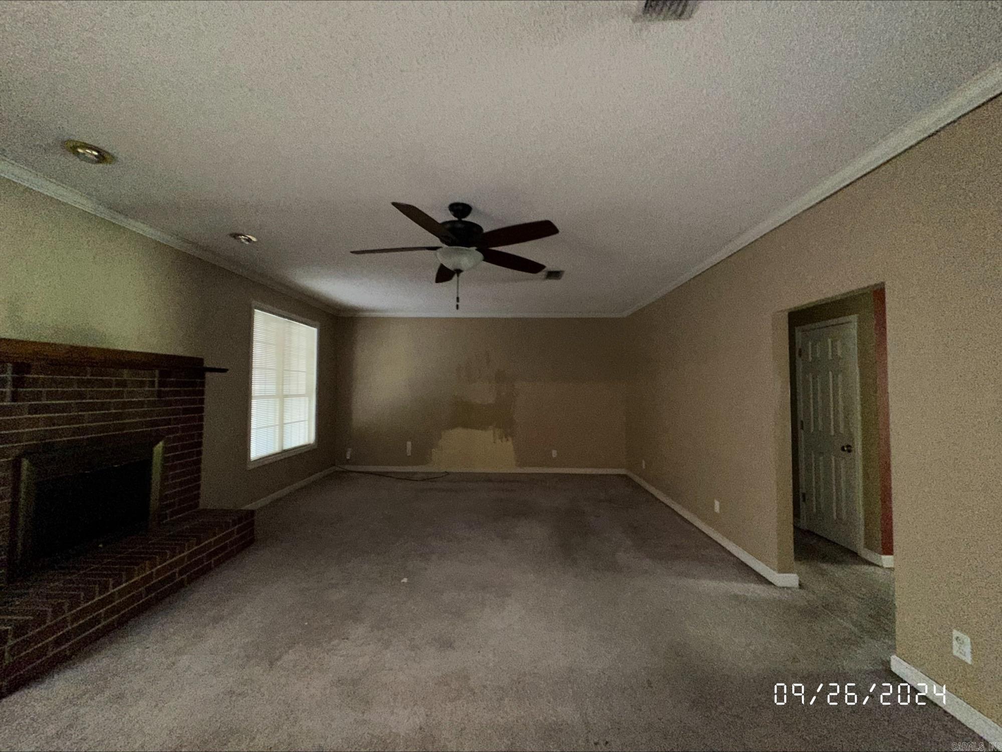 LAKEWOOD ESTATES - Residential