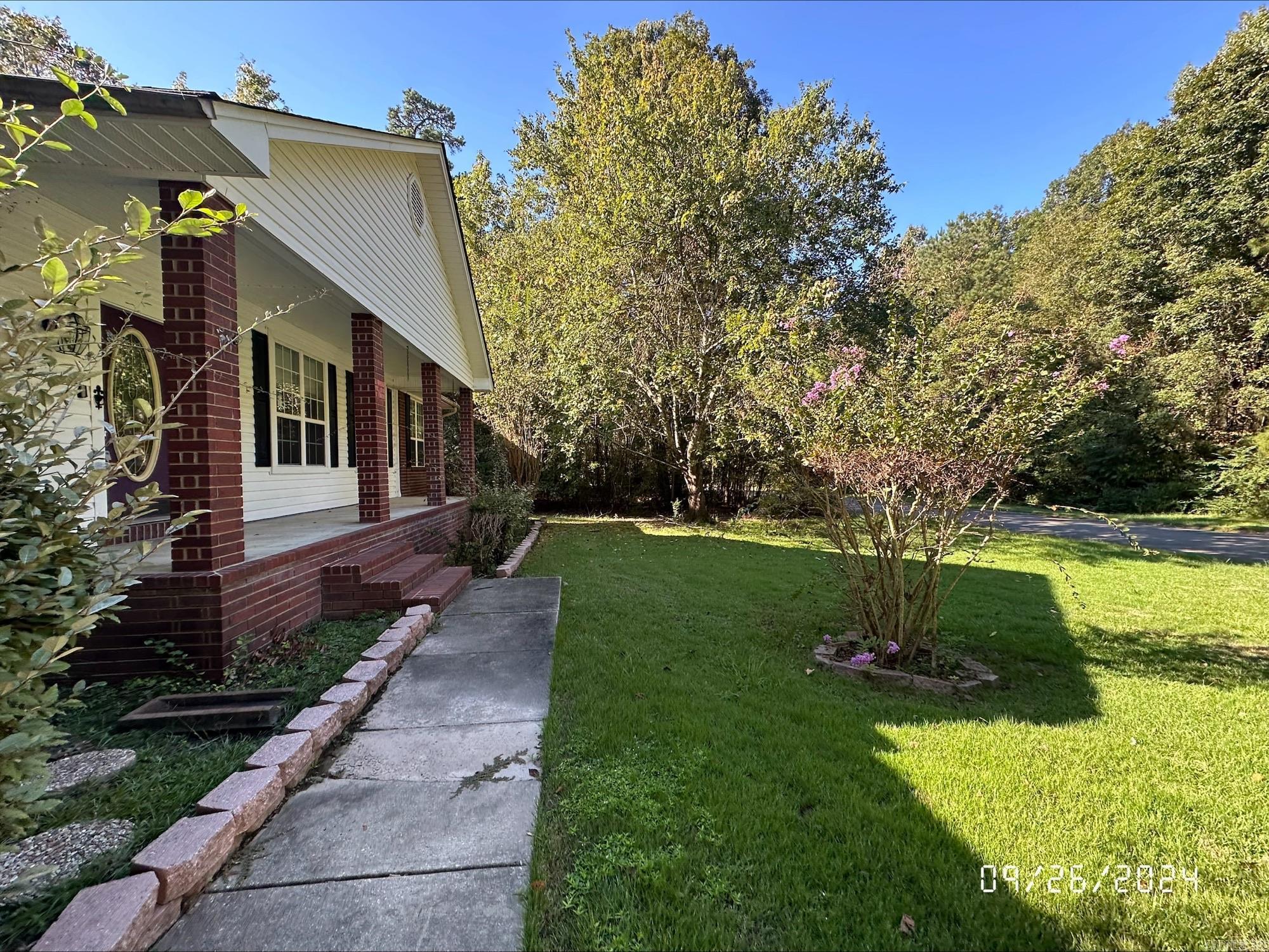 LAKEWOOD ESTATES - Residential