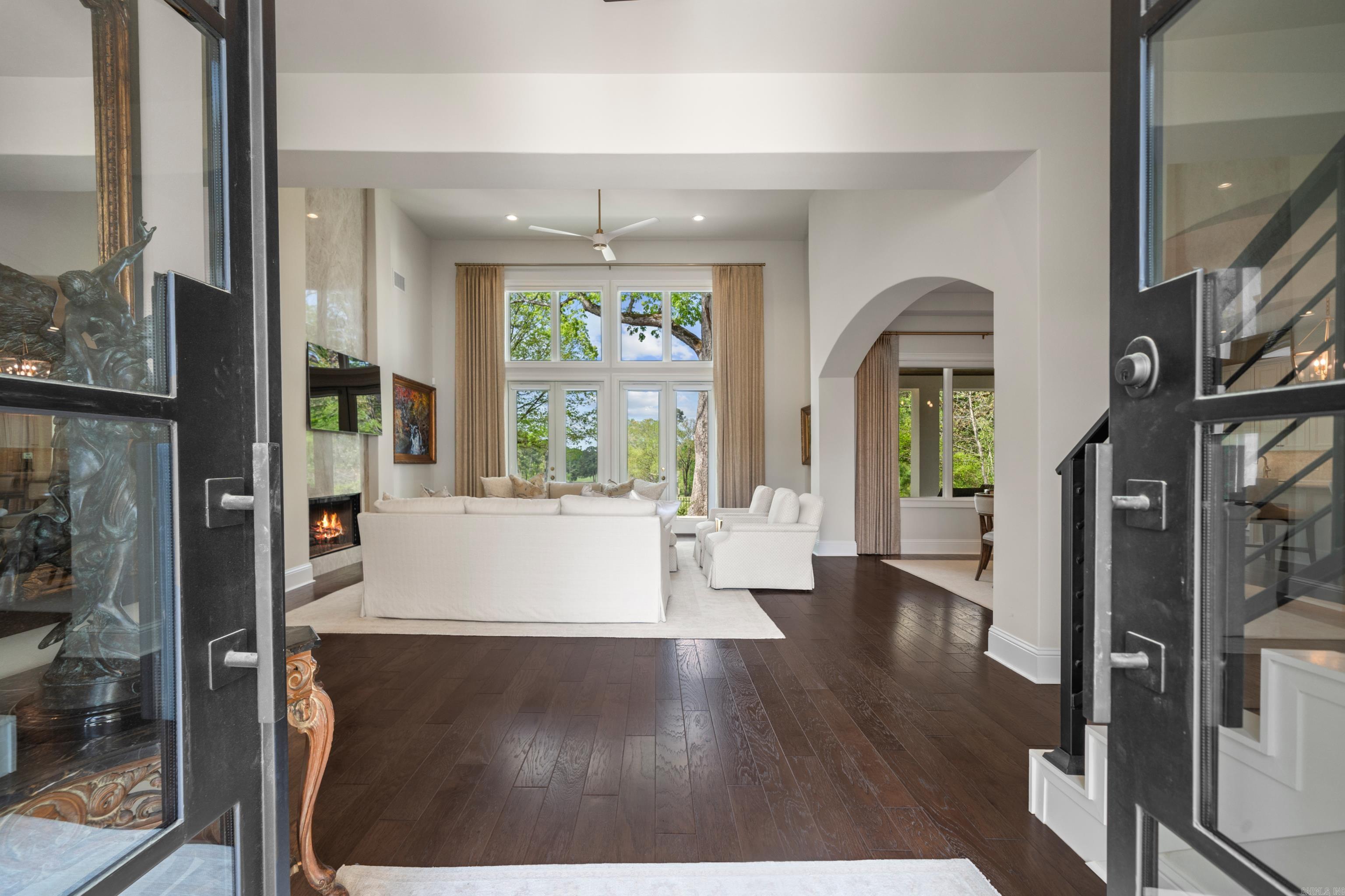ARLINGTON PARK - Residential