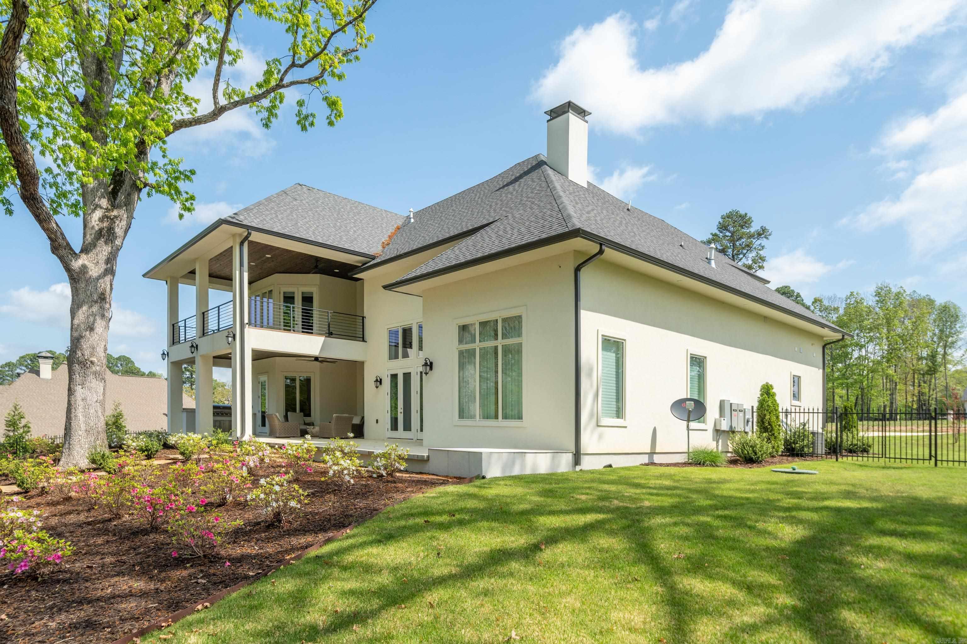 ARLINGTON PARK - Residential