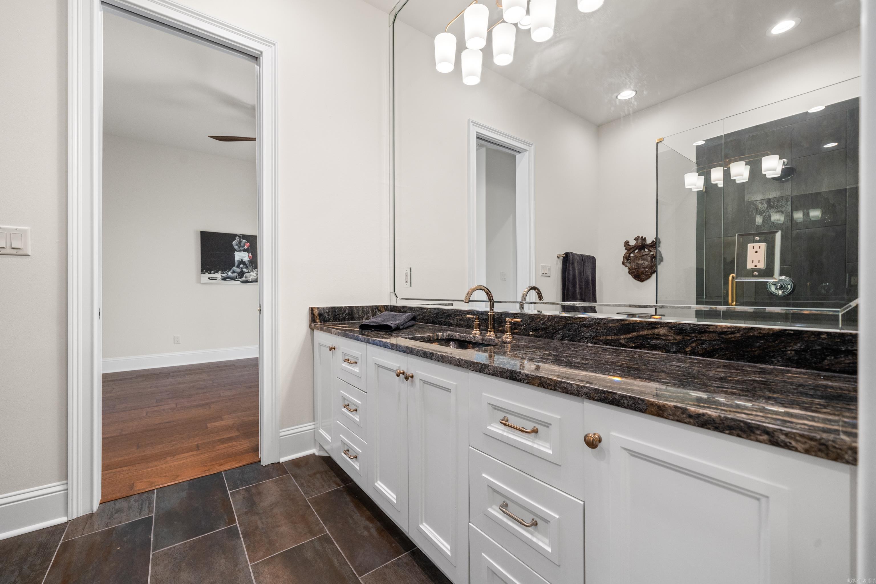 ARLINGTON PARK - Residential