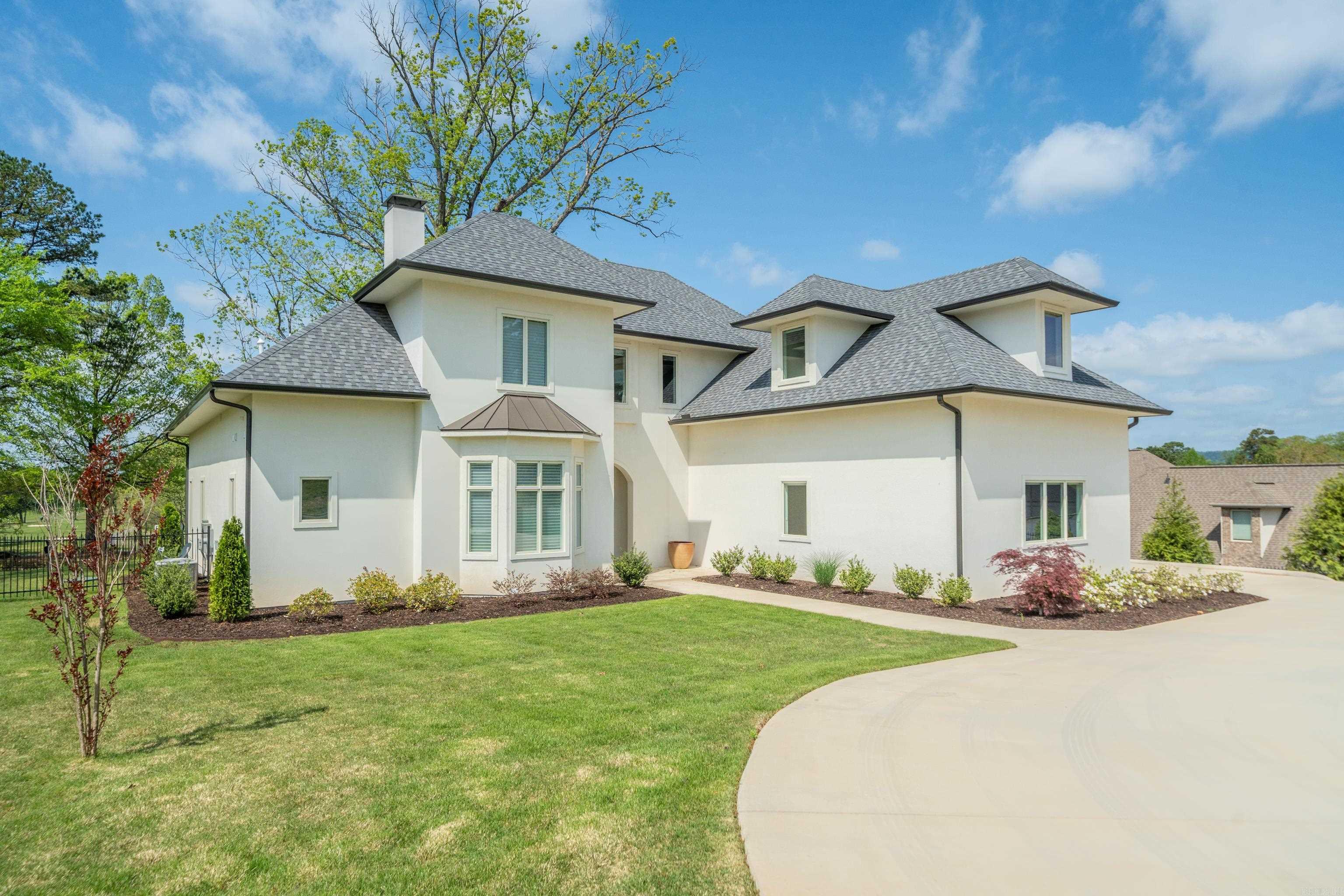 ARLINGTON PARK - Residential