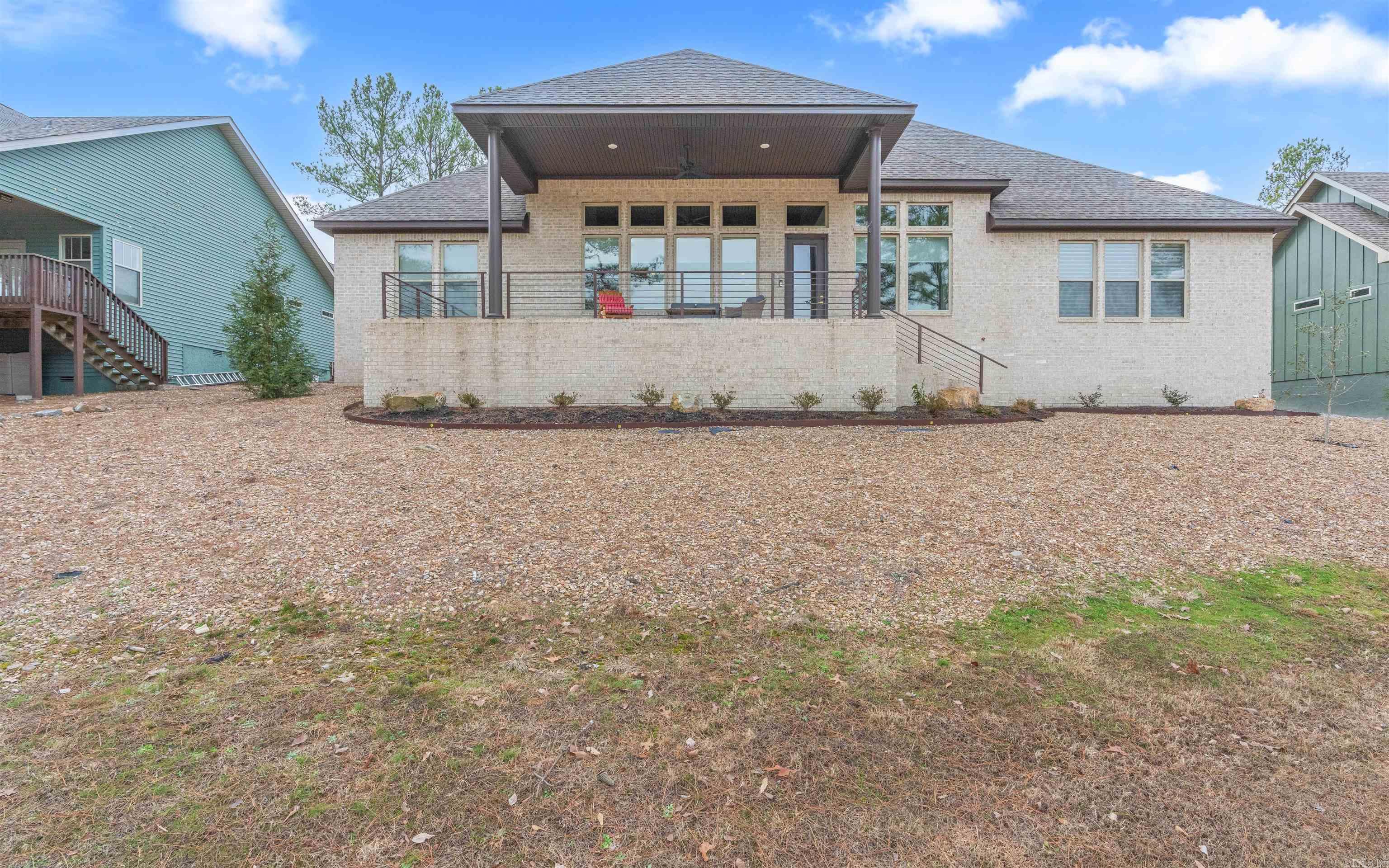 ALTA VISTA - Residential