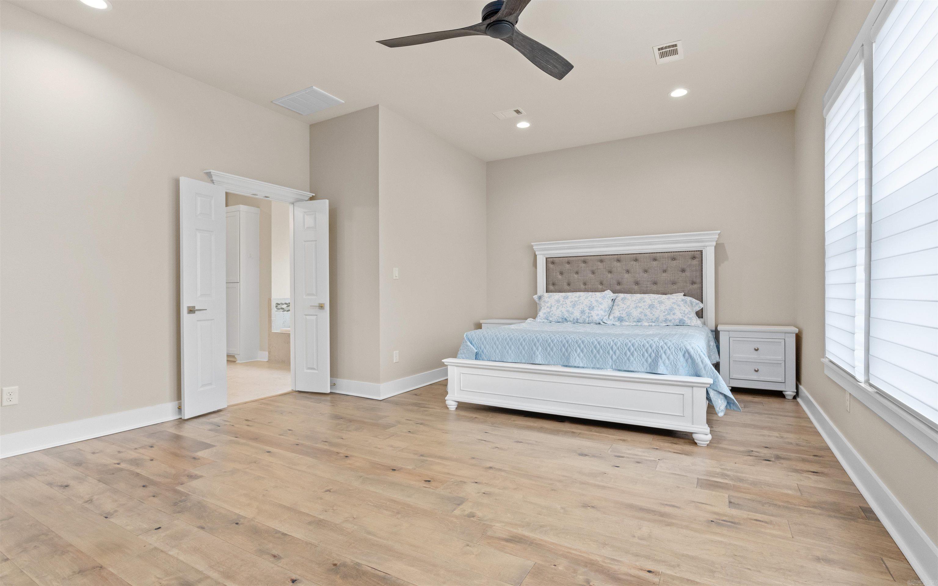 ALTA VISTA - Residential