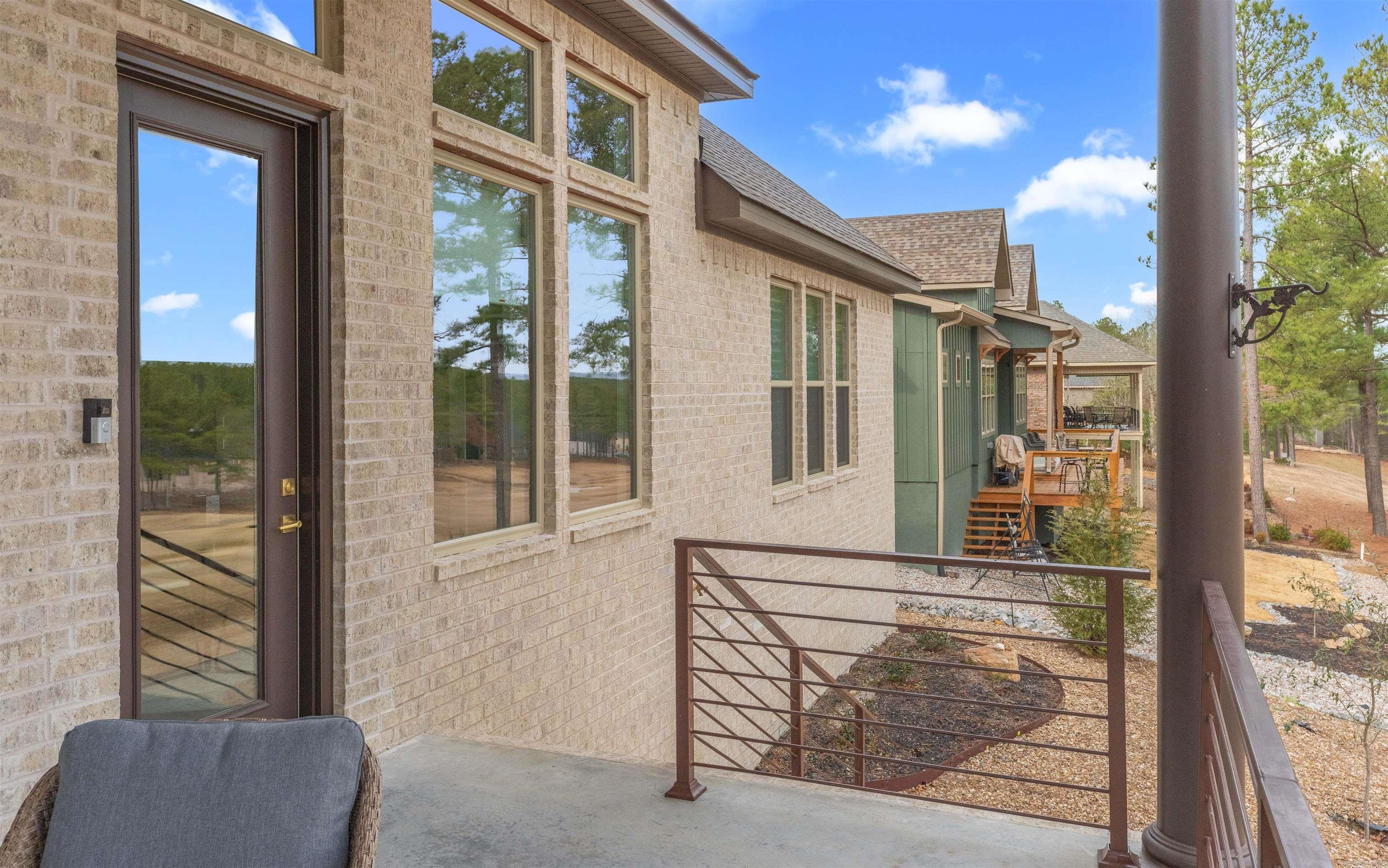 ALTA VISTA - Residential