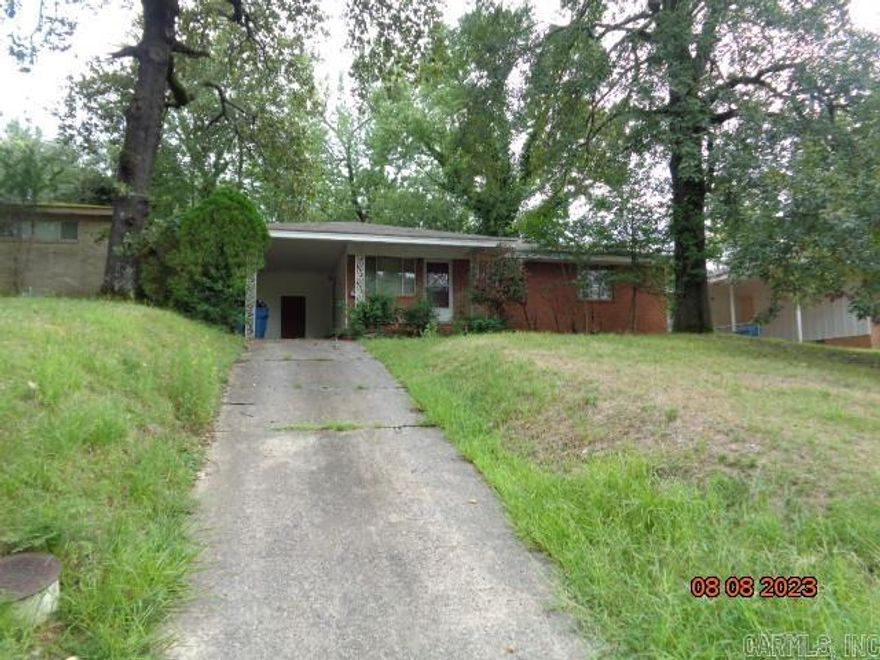 One level brick home in the heart of Broadmoor. Convient to UALR and all shopping convenances. Would make a great rental property. Home to be sold "AS IS"