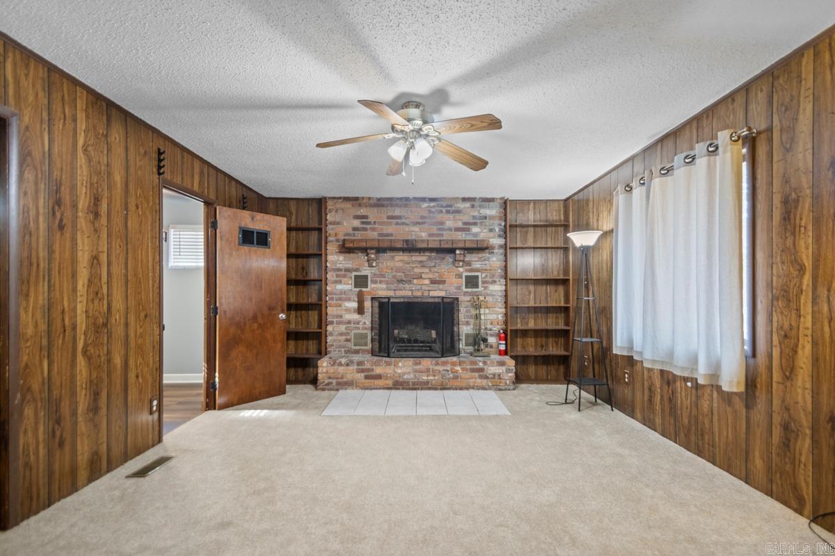 SHANNON HILLS s - Residential