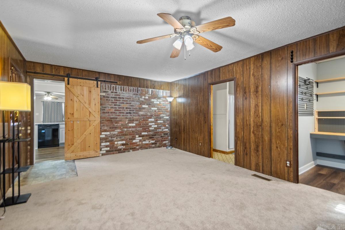 SHANNON HILLS s - Residential