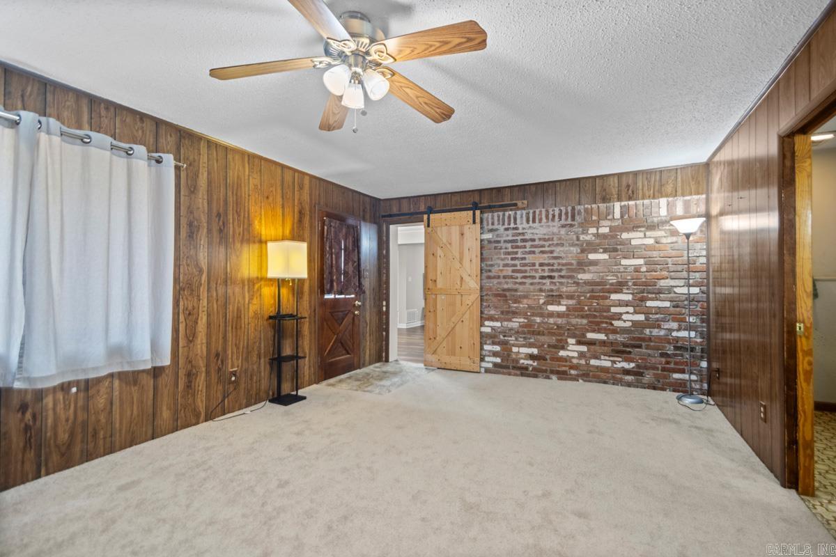 SHANNON HILLS s - Residential