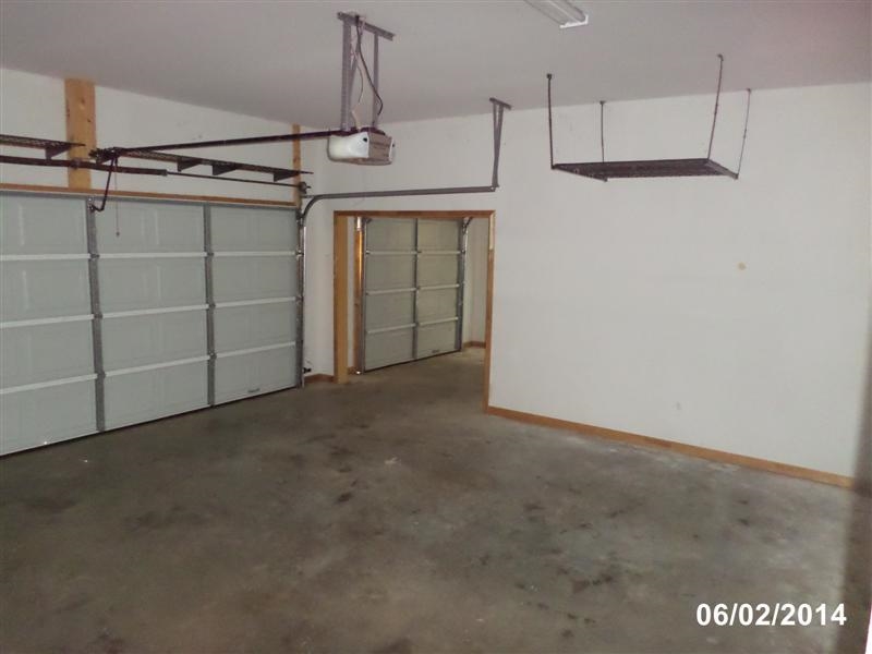 River Oaks Pointe - Residential