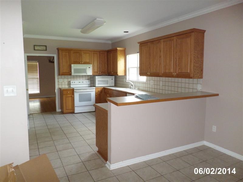 River Oaks Pointe - Residential