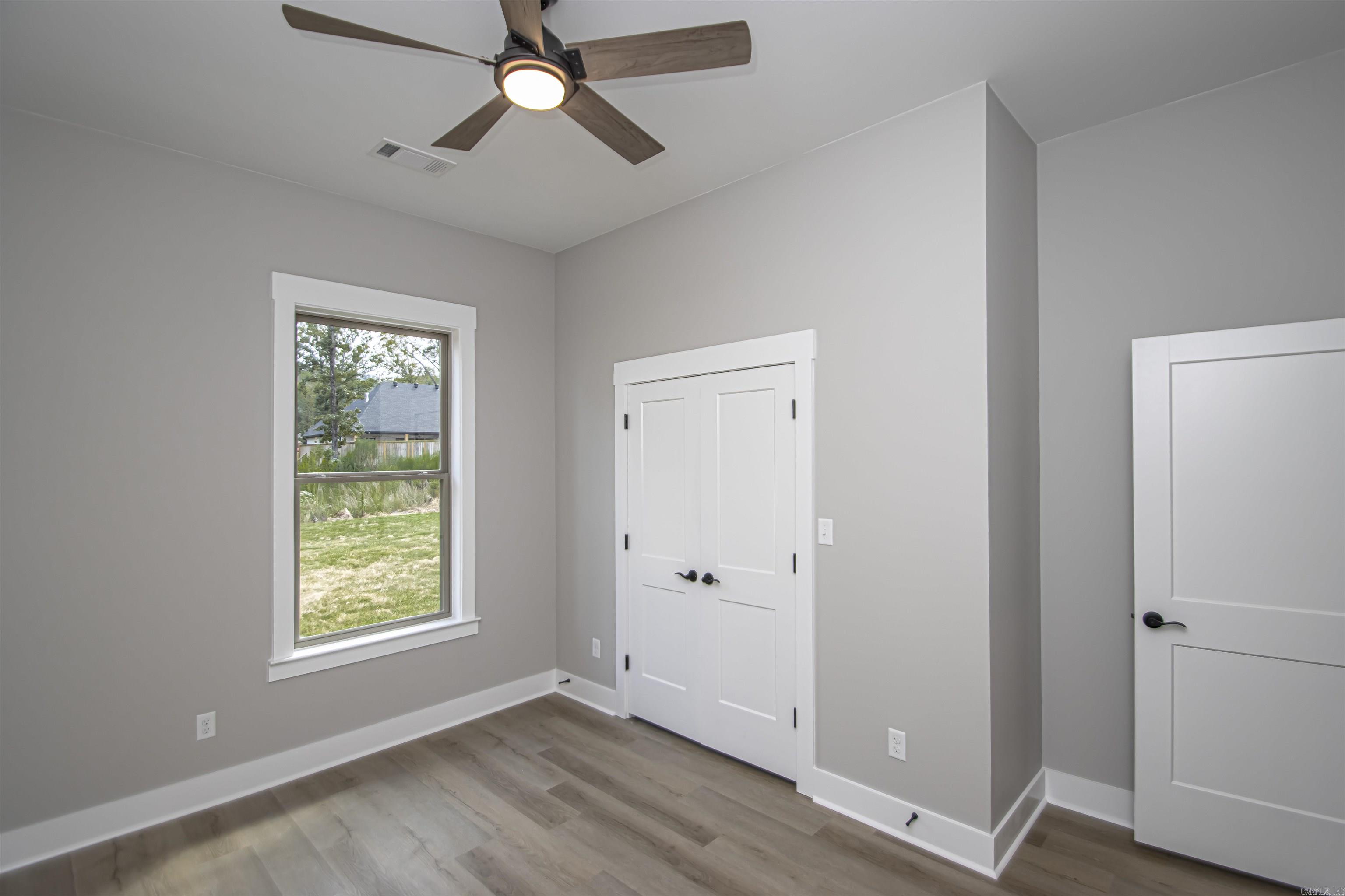 MILLERS GLENN - Residential