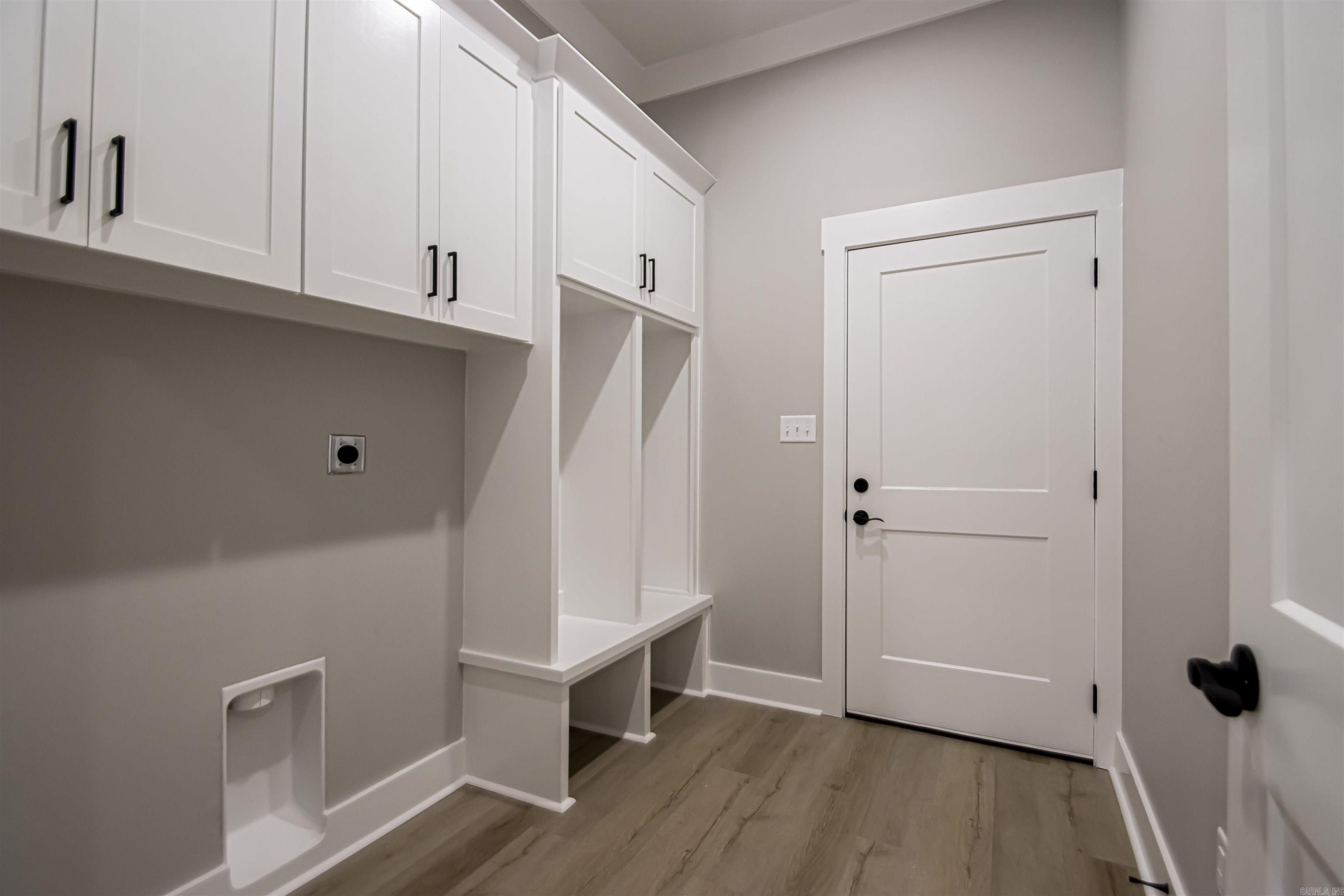 MILLERS GLENN - Residential