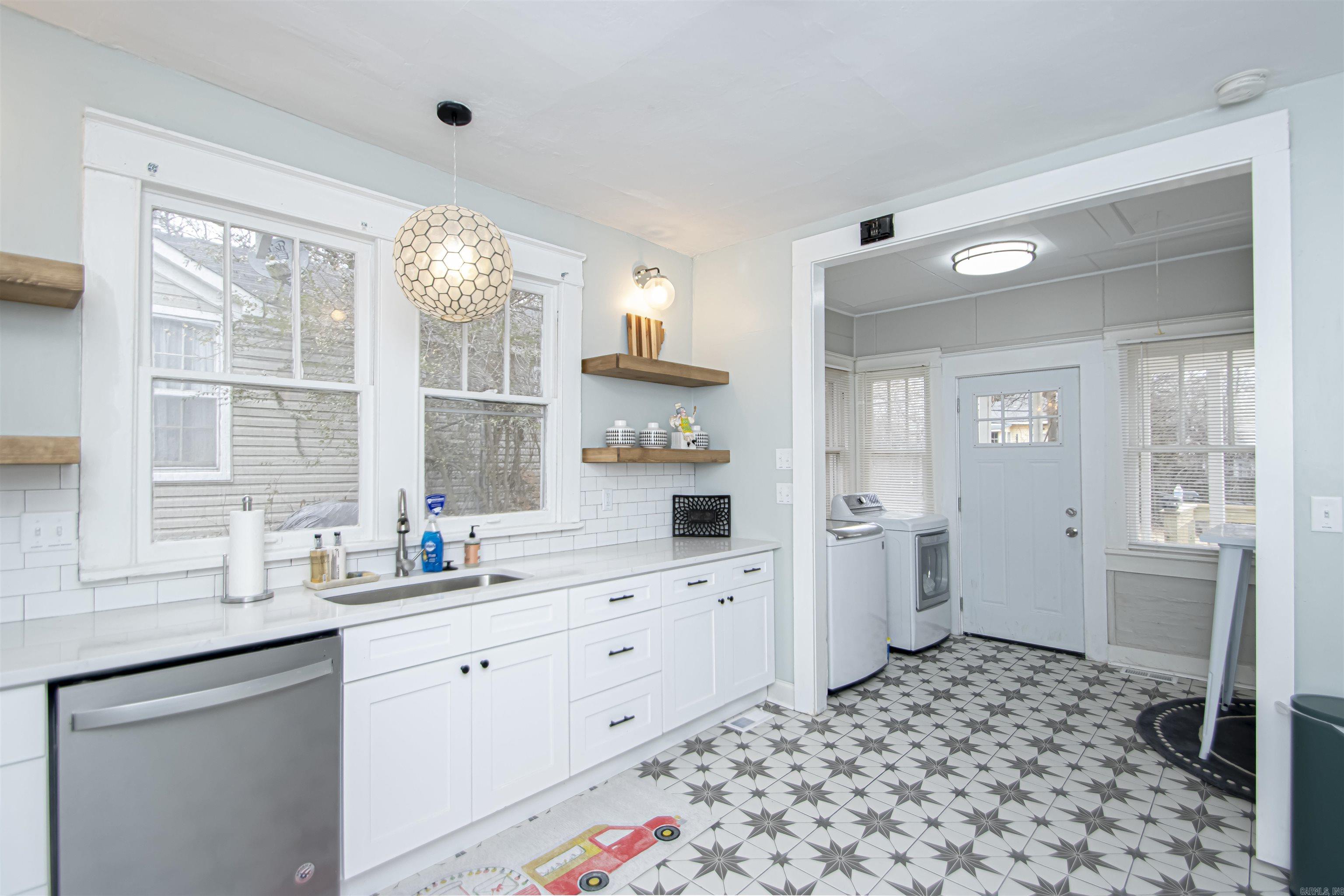 ELMHURST - Residential