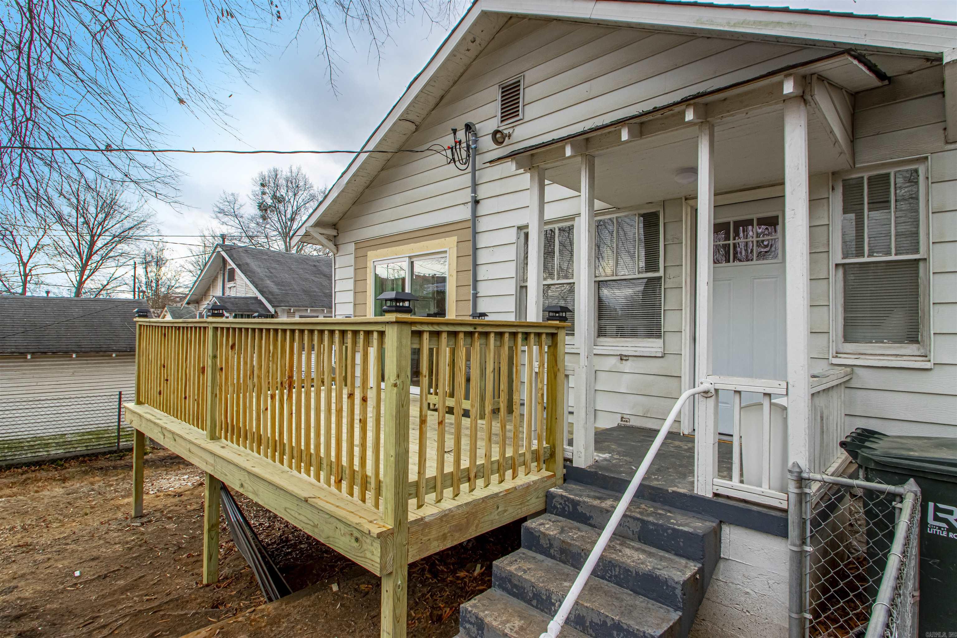 ELMHURST - Residential