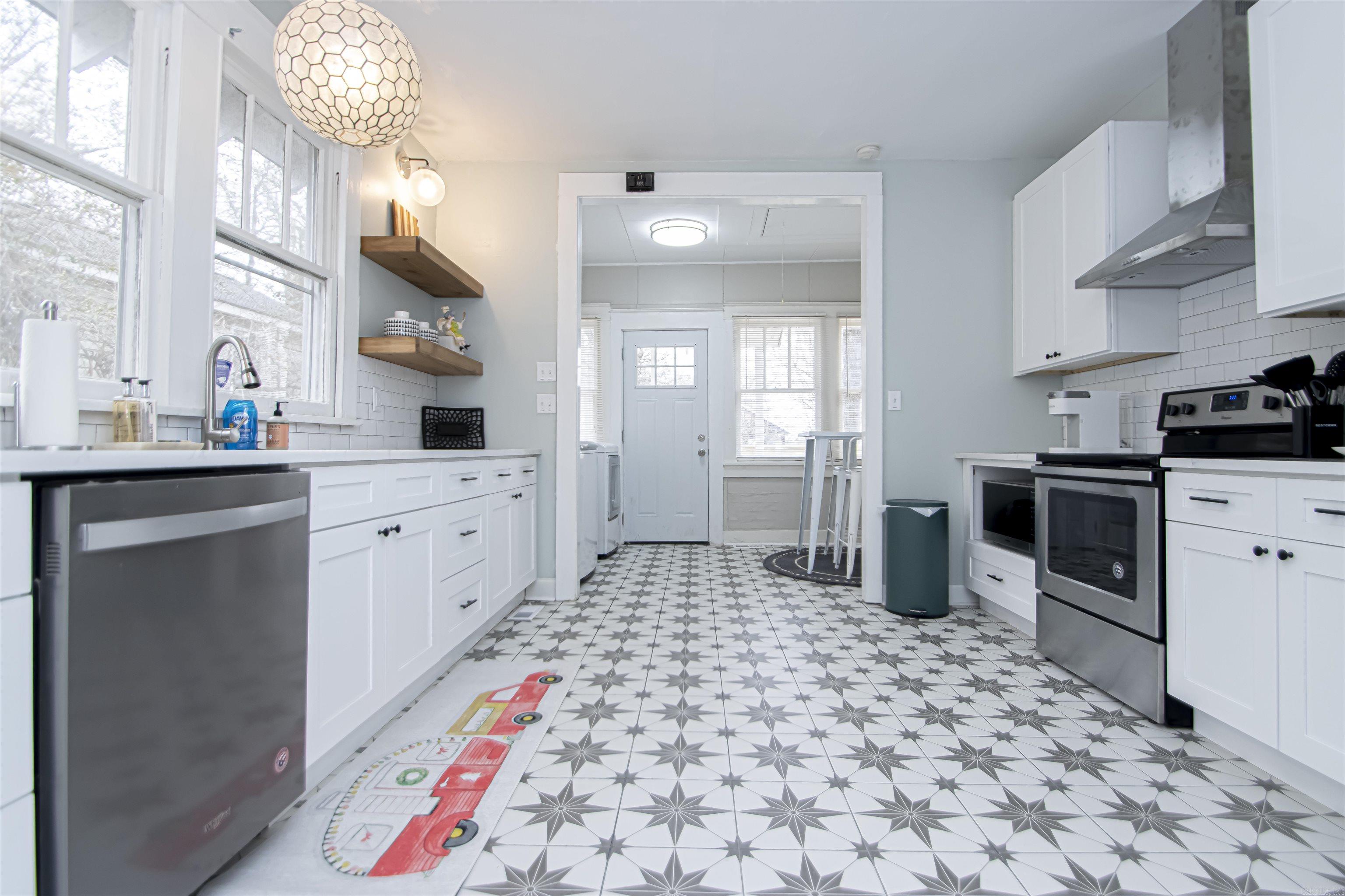 ELMHURST - Residential