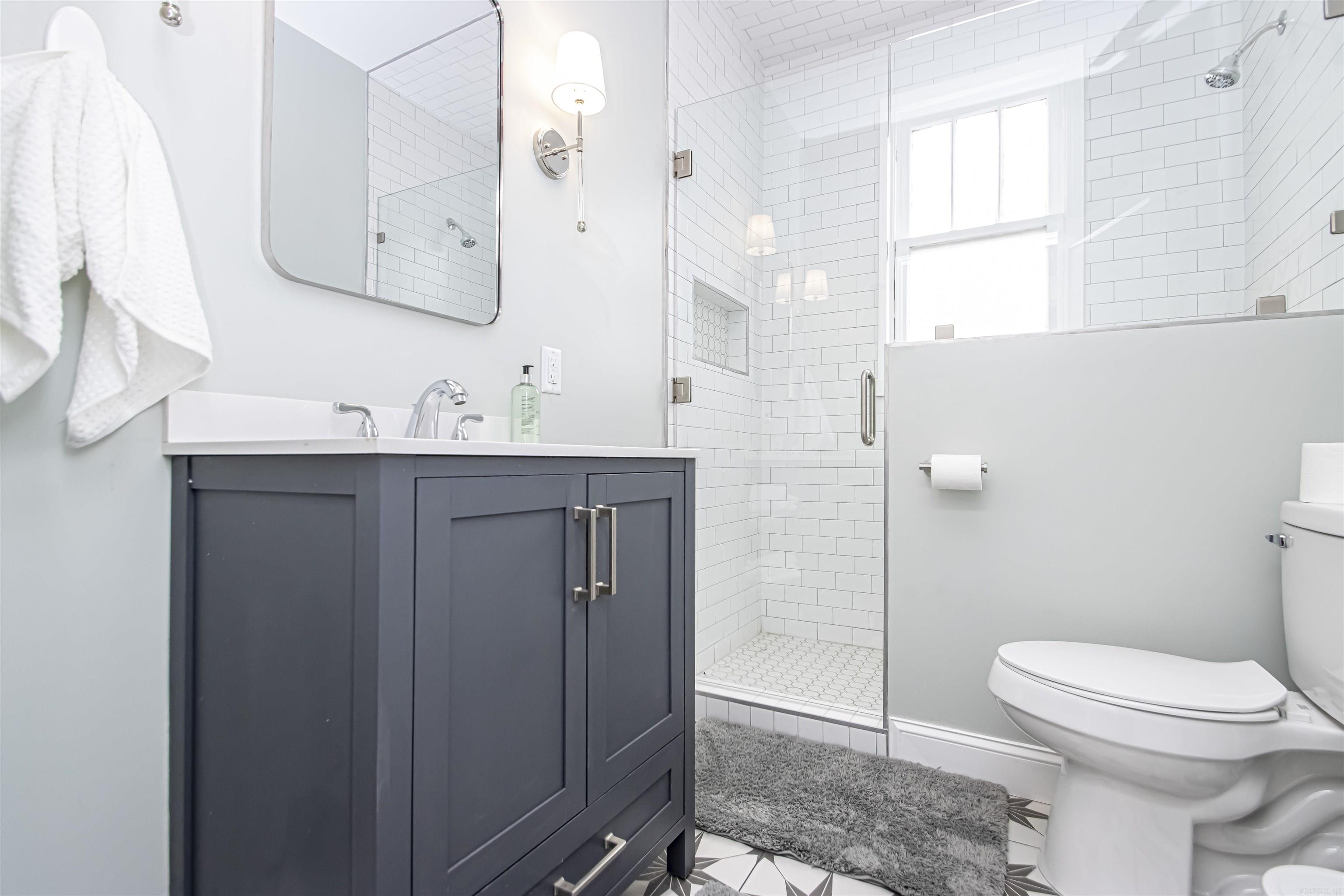 ELMHURST - Residential