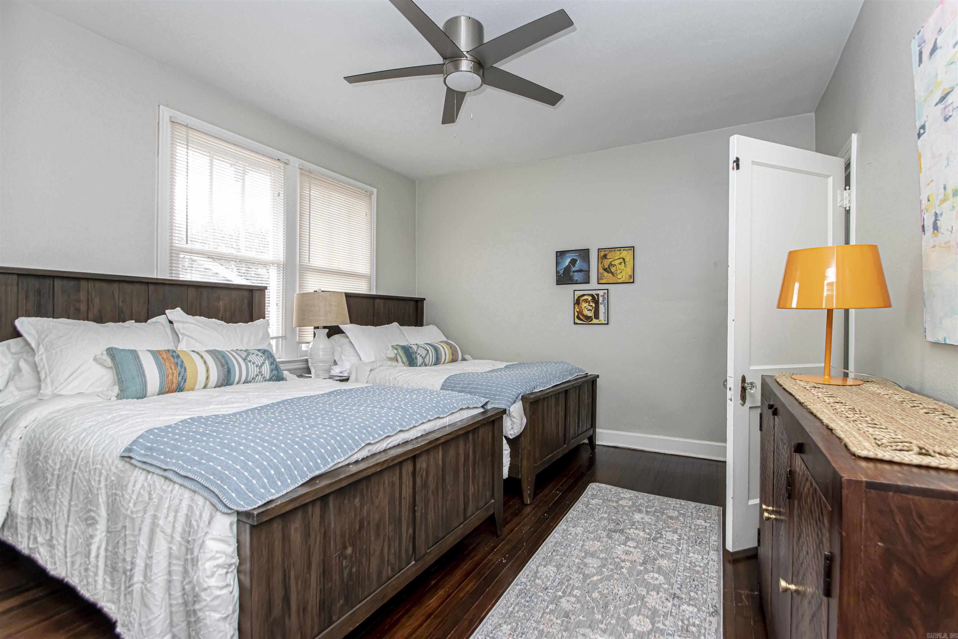 ELMHURST - Residential