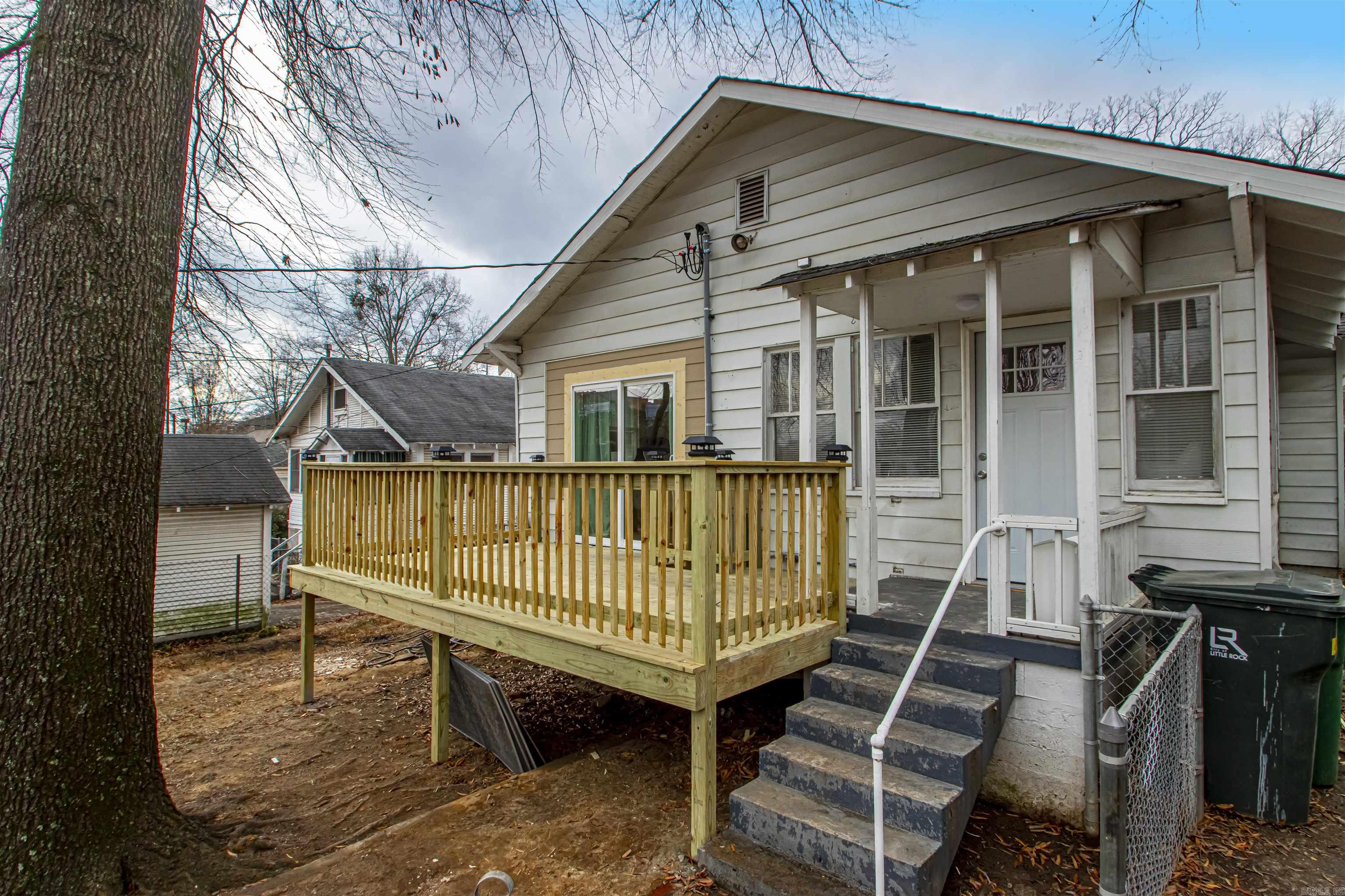 ELMHURST - Residential